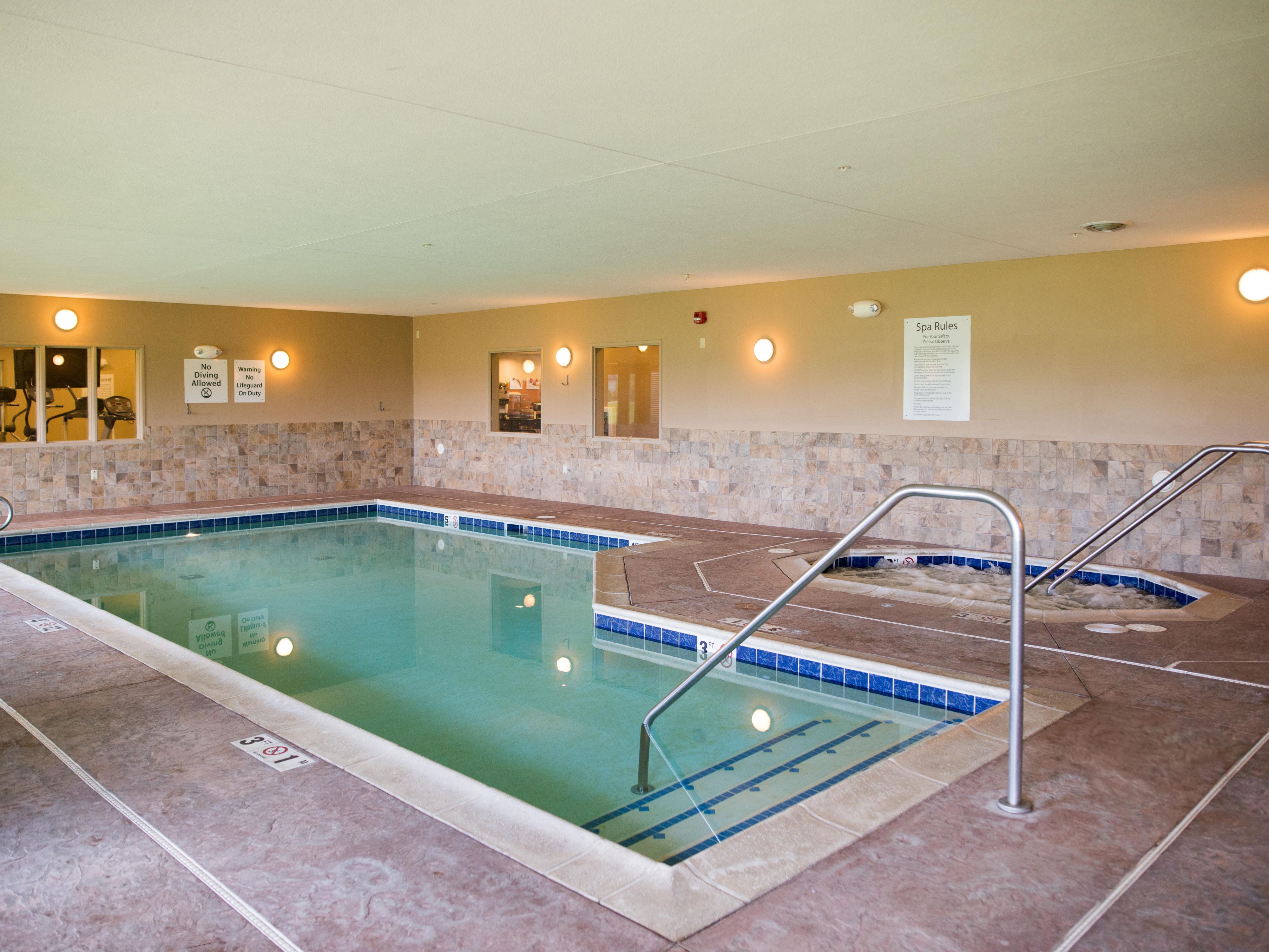 We offer a pool and Hot tub available to our guests. Come and relax and have fun during your stay.  