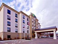 Holiday Inn Express & Suites Knoxville West - Oak Ridge