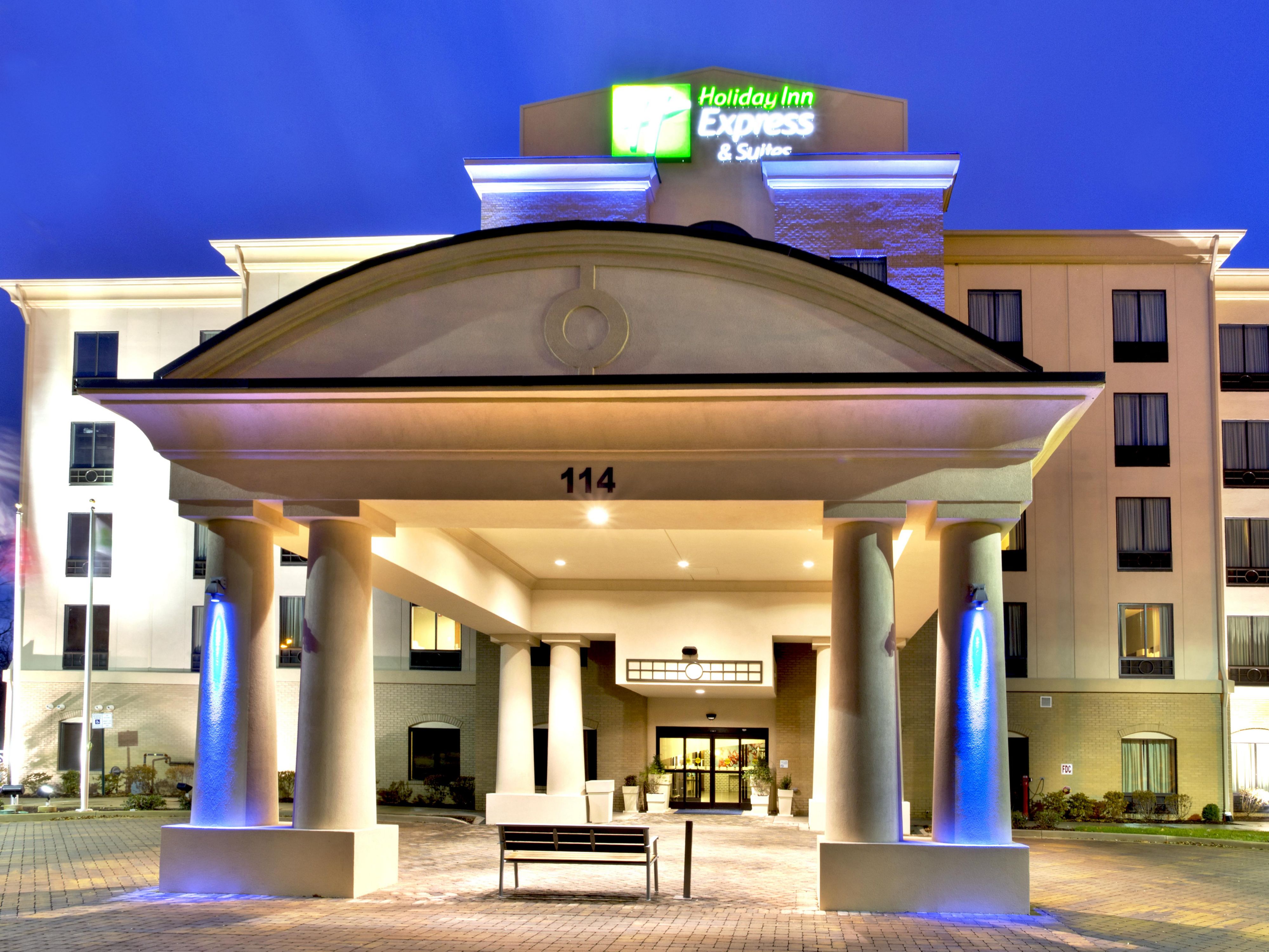 Hotel in Oak Ridge, TN | Holiday Inn Express & Suites ...