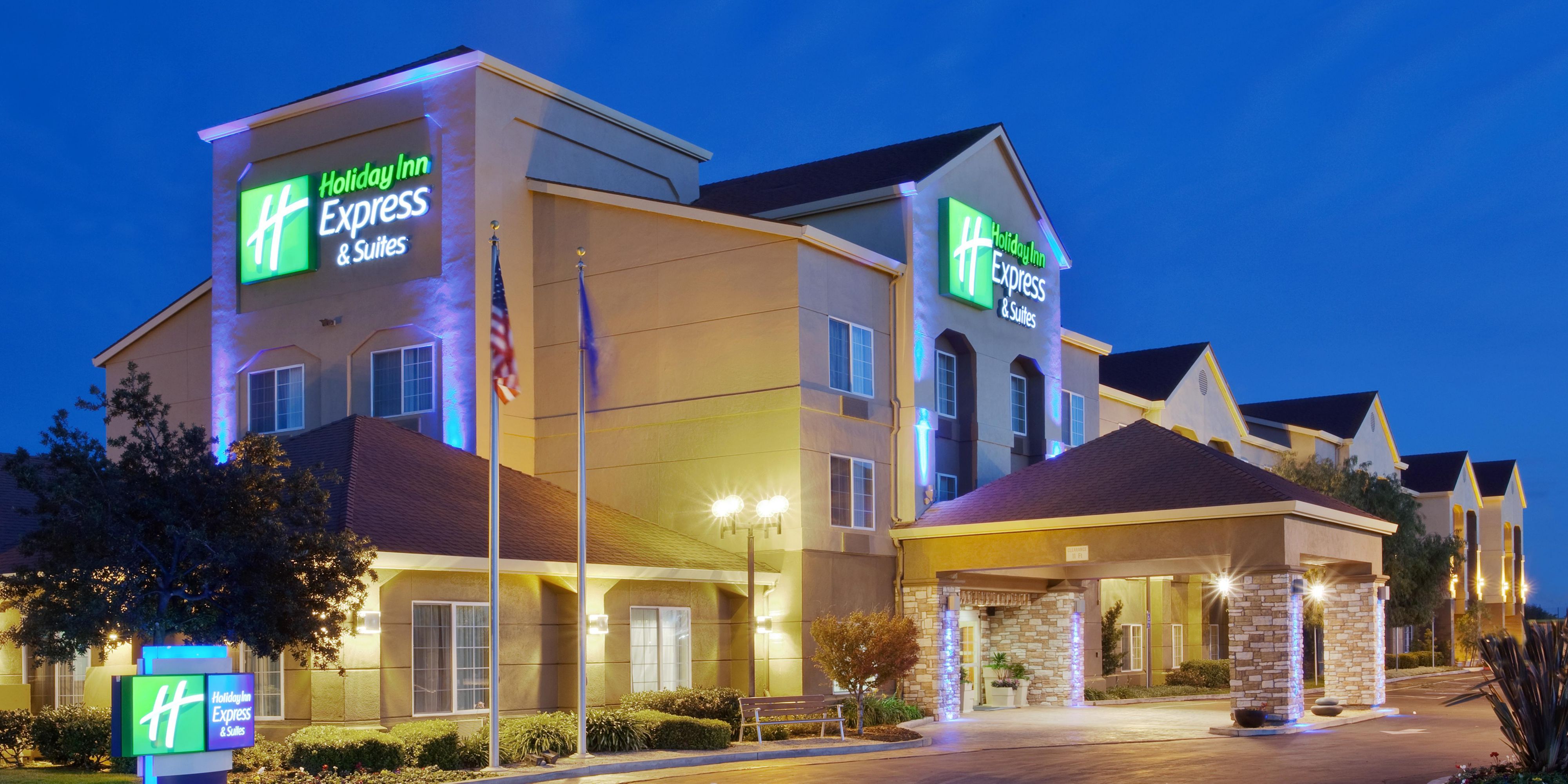 Holiday Inn Express & Suites Oakland-Airport