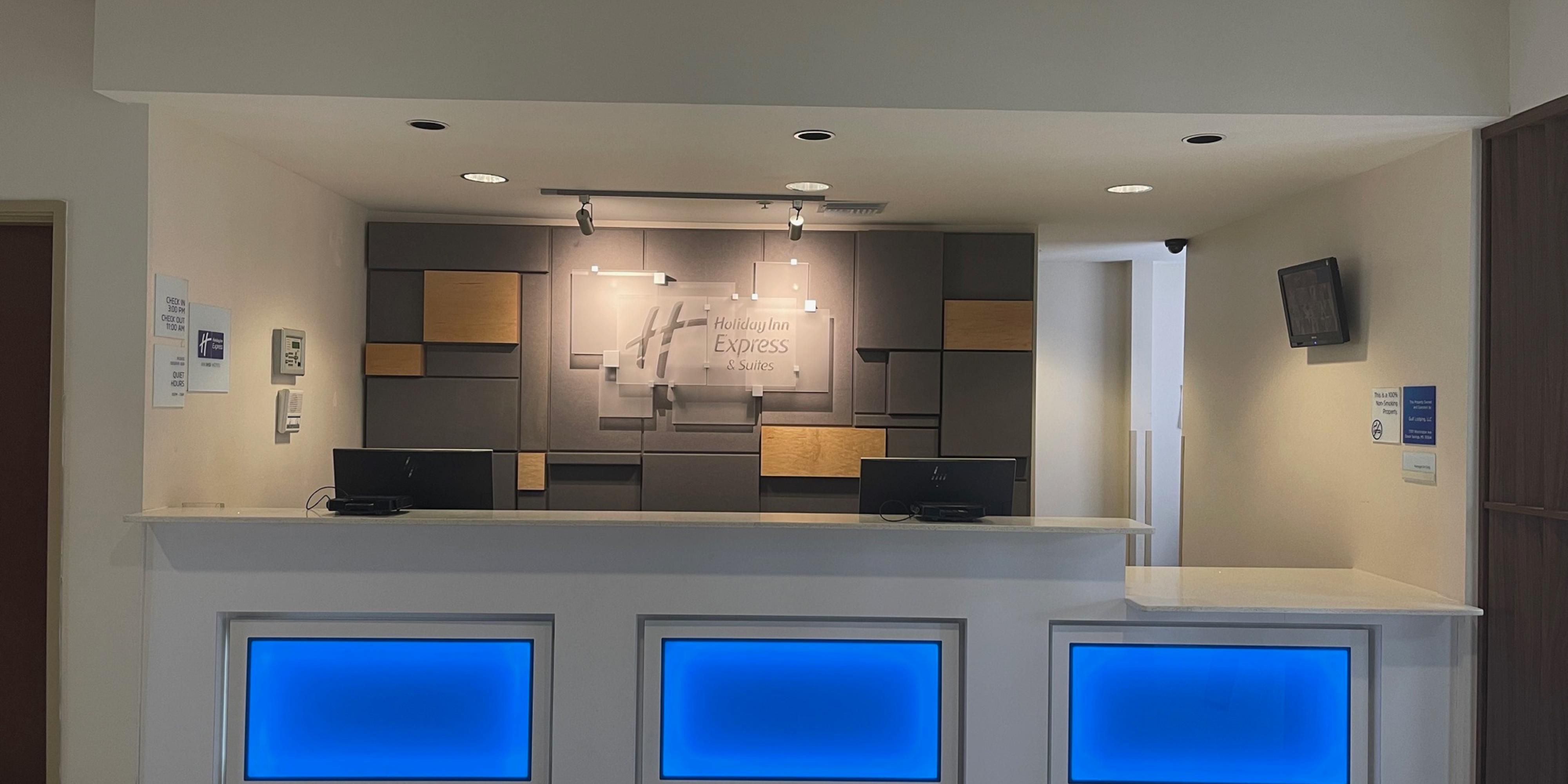 Welcome to the Holiday Inn Express – Biloxi/Ocean Springs, just off Interstate 10 and Washington Ave. With our newly renovated hotel, we are an ideal location for traveling on business or pleasure.
