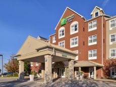 Holiday Inn Express & Suites St. Louis West-O