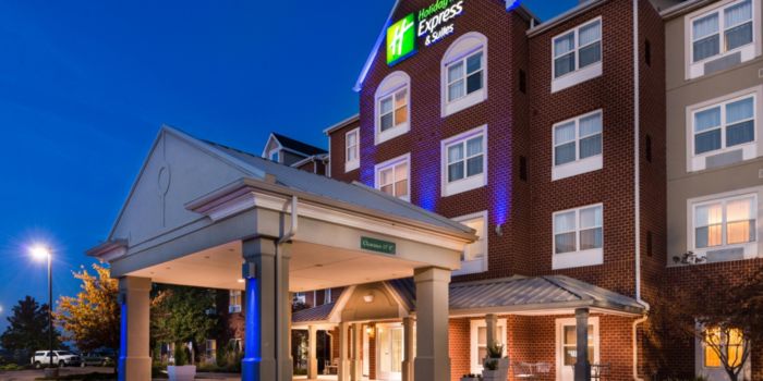 Holiday Inn Express & Suites St. Louis West-O'Fallon