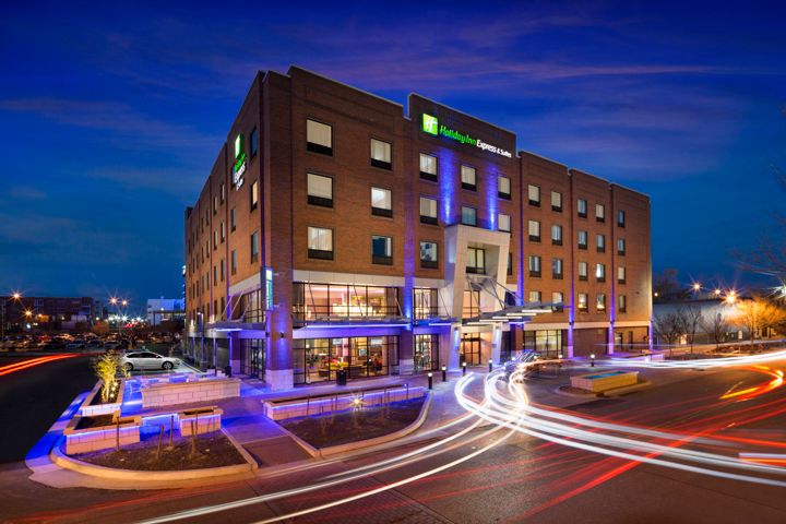 Holiday Inn Express & Suites Oklahoma City Dw
