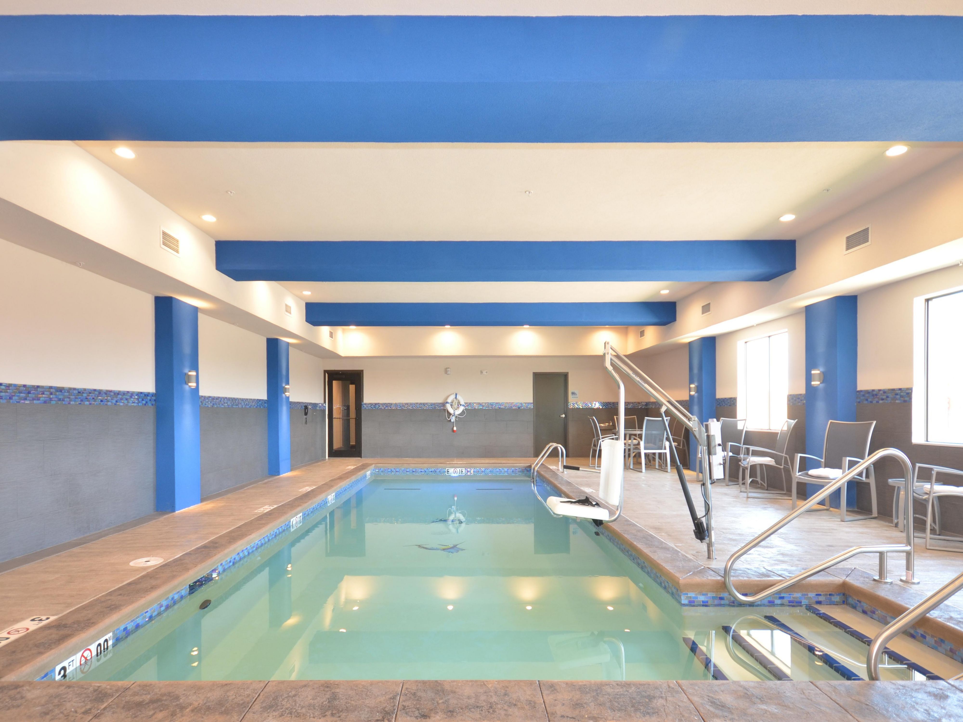 Hotel in Moore, Oklahoma | Holiday Inn Express & Suites Oklahoma