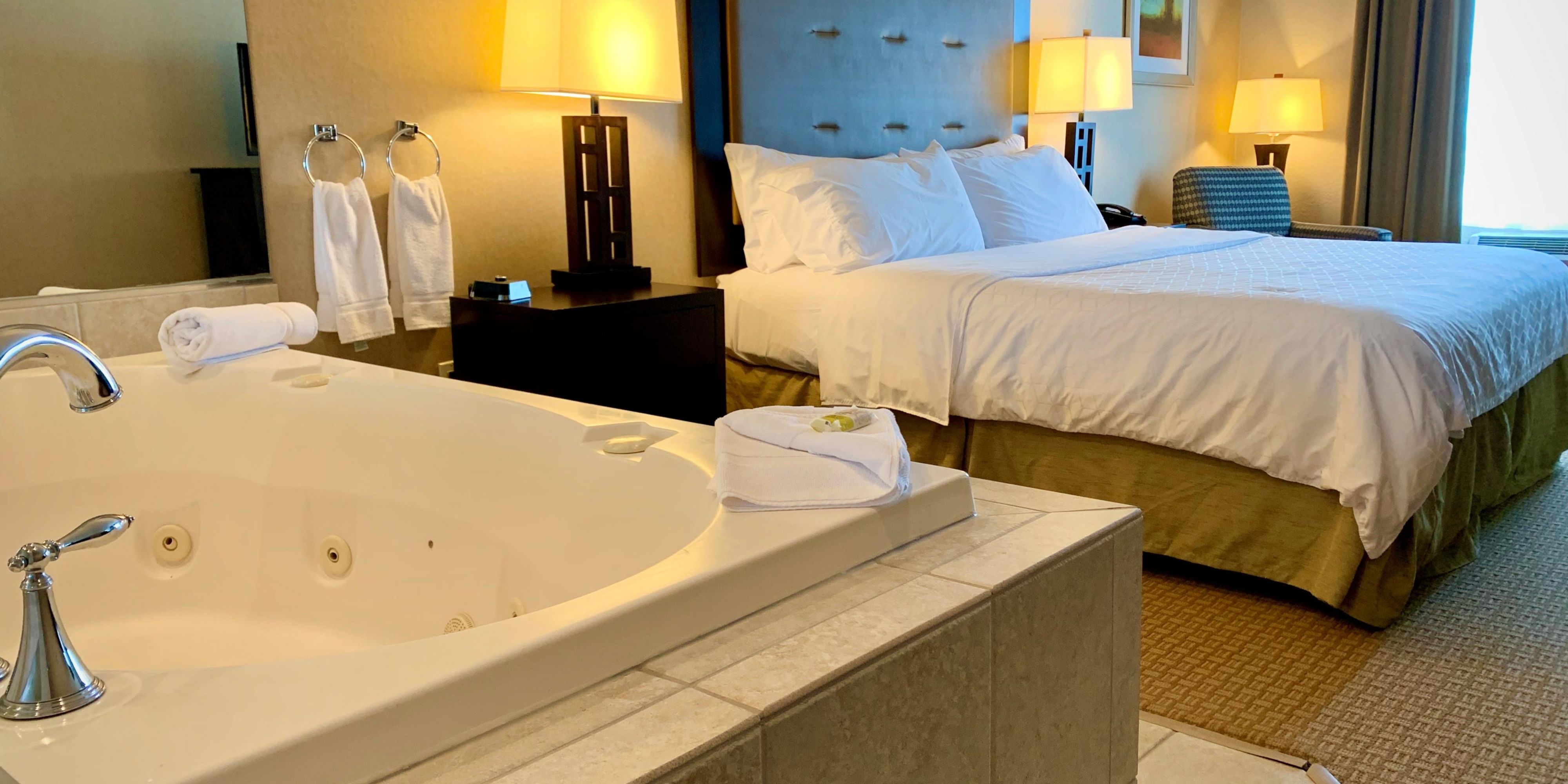 Whether you are looking for a romantic escape, or  just to soothe away the day, one of our several different styles of whirlpool rooms and suites are sure to offer you the blissful relaxation you deserve.