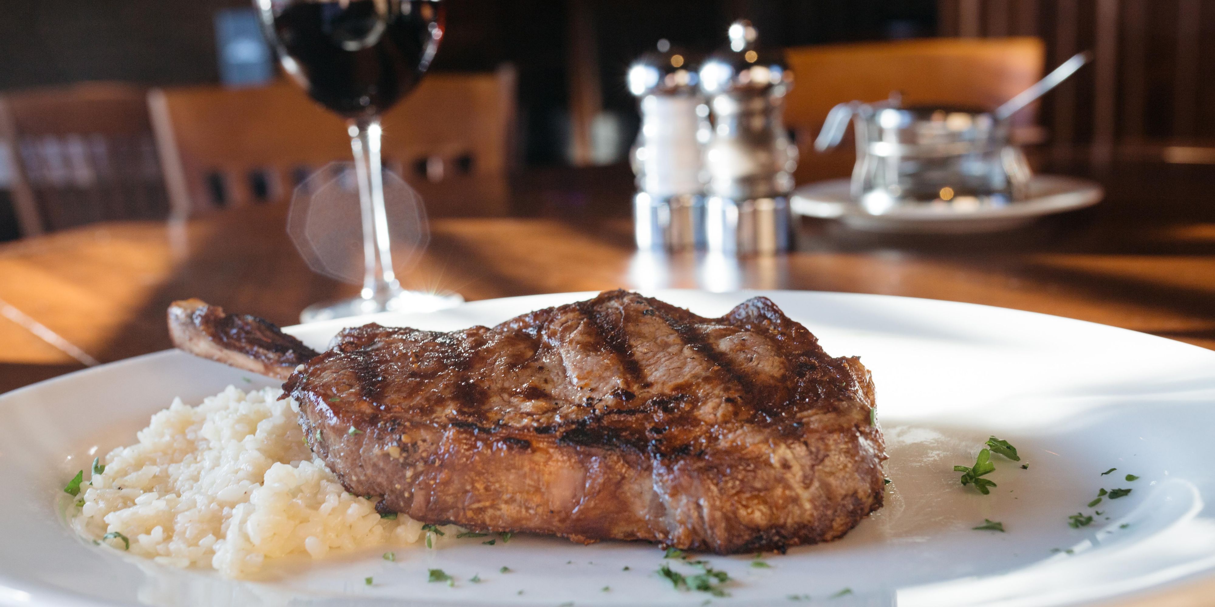 At Johnny’s, our steaks take center stage and are complemented by a gourmet assortment of Italian cuisine and seafood, alongside an expertly curated wine list. Whether you choose our famous Steak DeBurgo or the classic Chanel No. 5, you’re sure to satisfy your cravings. 
*Room service available. 