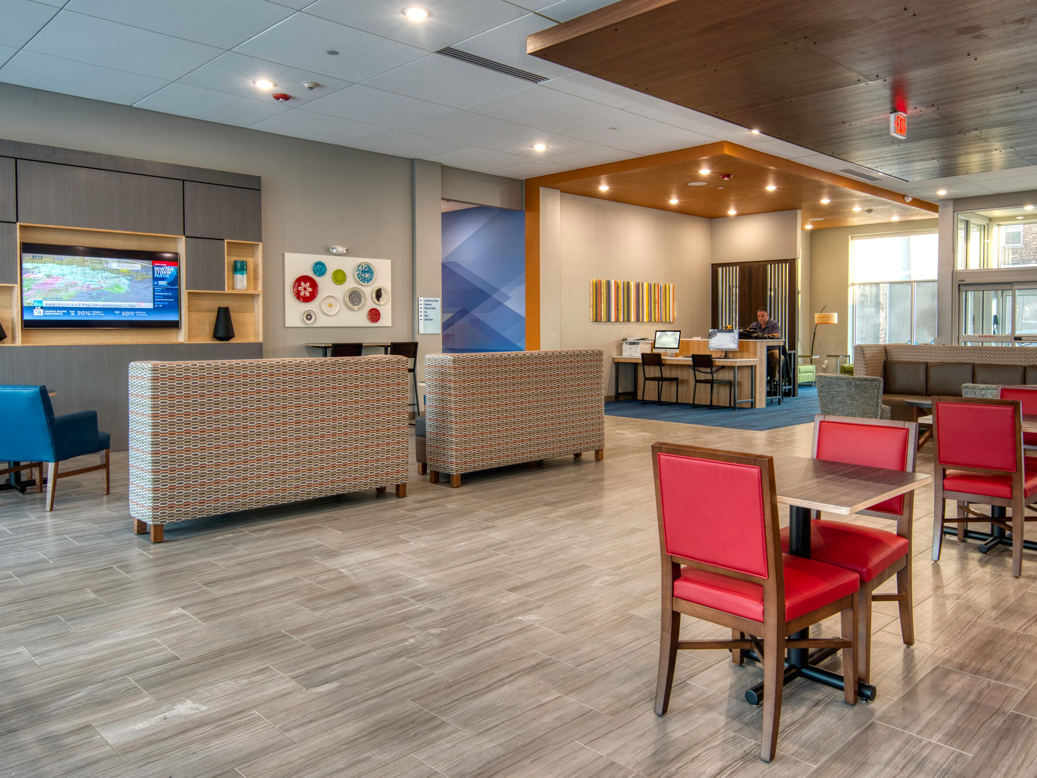 Discover modern comfort at our newly built hotel in the heart of downtown Omaha. Located near the Old Market, CHI Health Center, and top dining spots, we offer easy access to the best of the city. Enjoy sleek design, thoughtful amenities, and friendly service that make every stay feel like home.