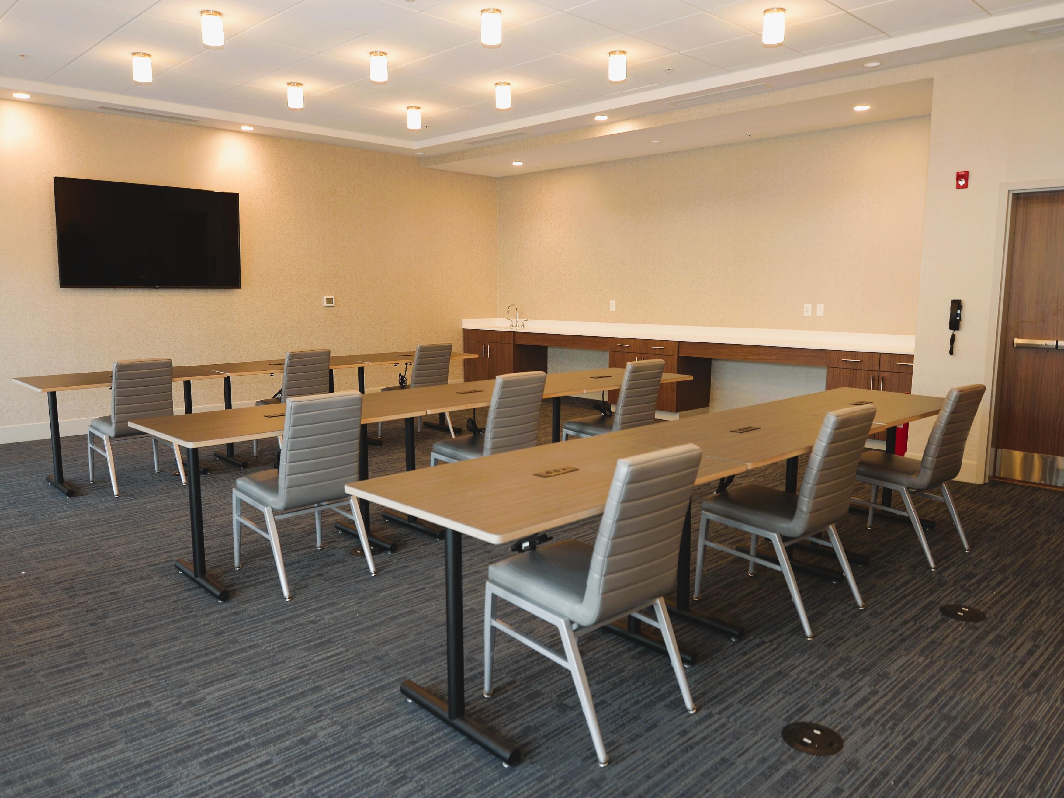 Experience our versatile space for your next event.  Perfect for small to medium-sized groups, we will work with you to set up all the essentials you need for your meeting including catering and A/V equipment.