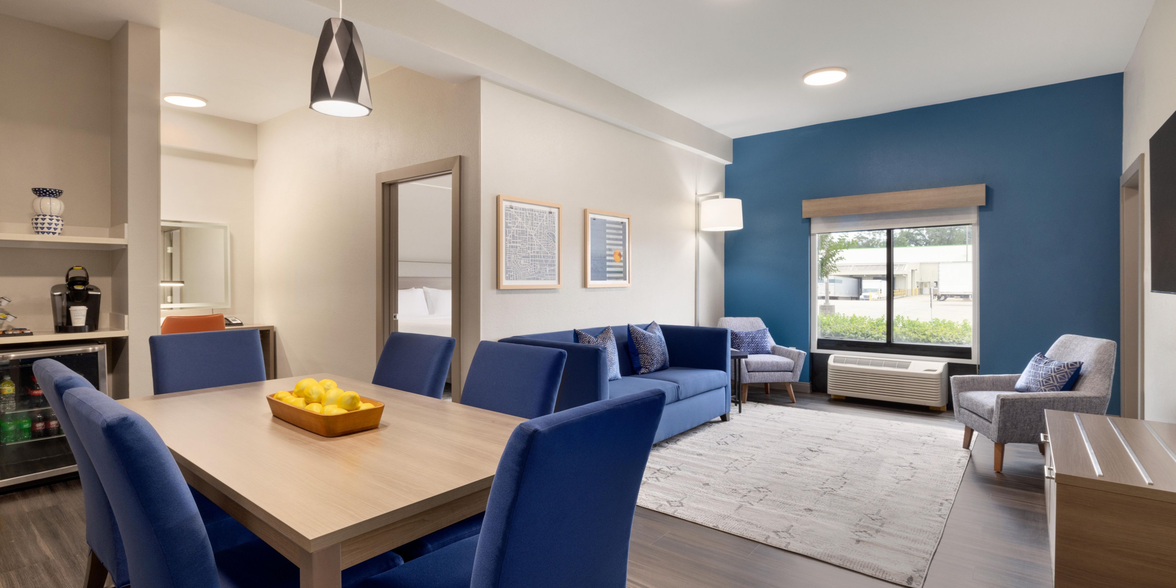 This spacious suite provides the peak in comfort and expanded living space. Whether booking a getaway with the family or a small group, you'll enjoy a host of extra amenities, including a modern kitchenette and separate room and living areas. 