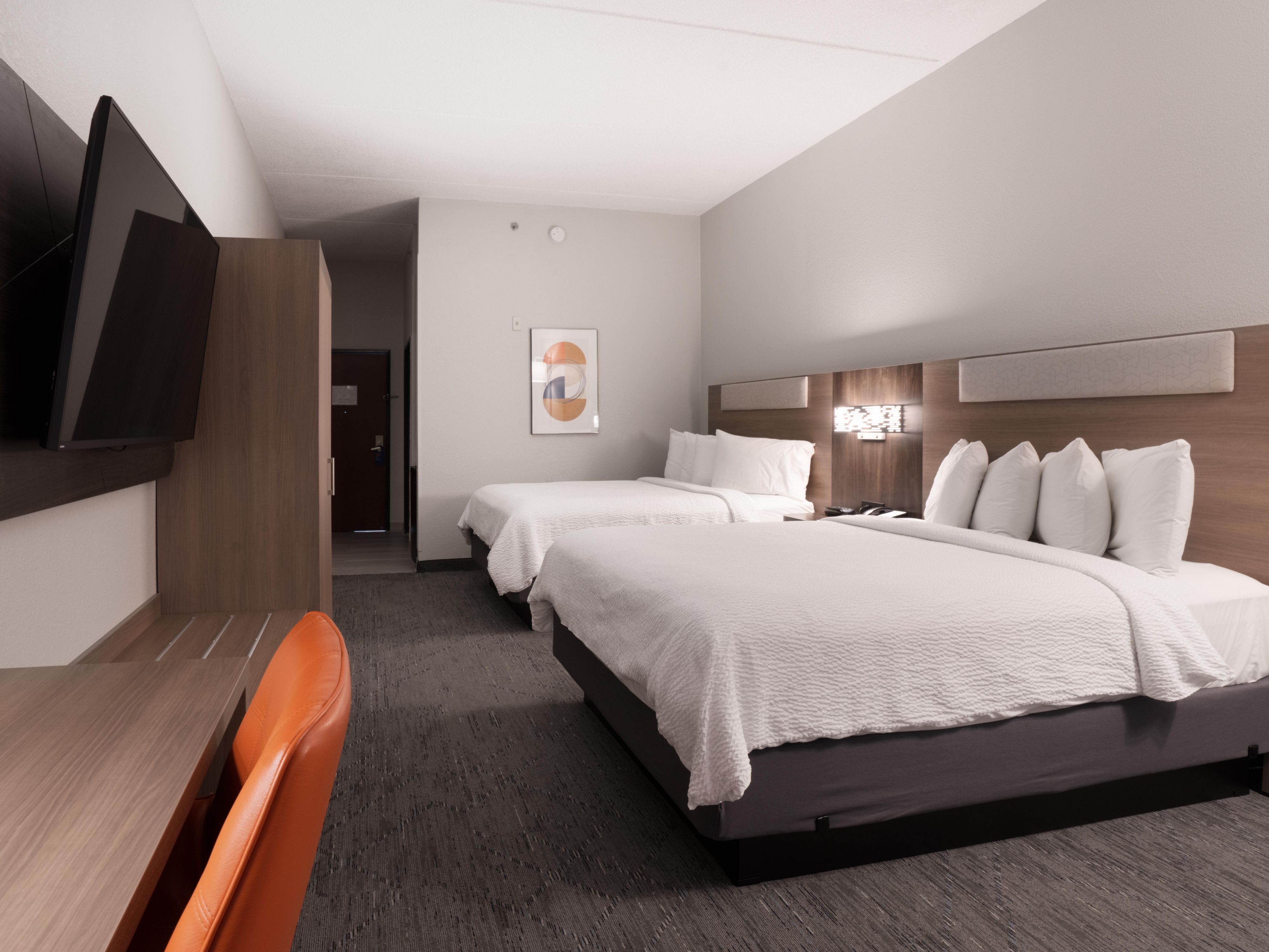 Queen Bed Guest Room