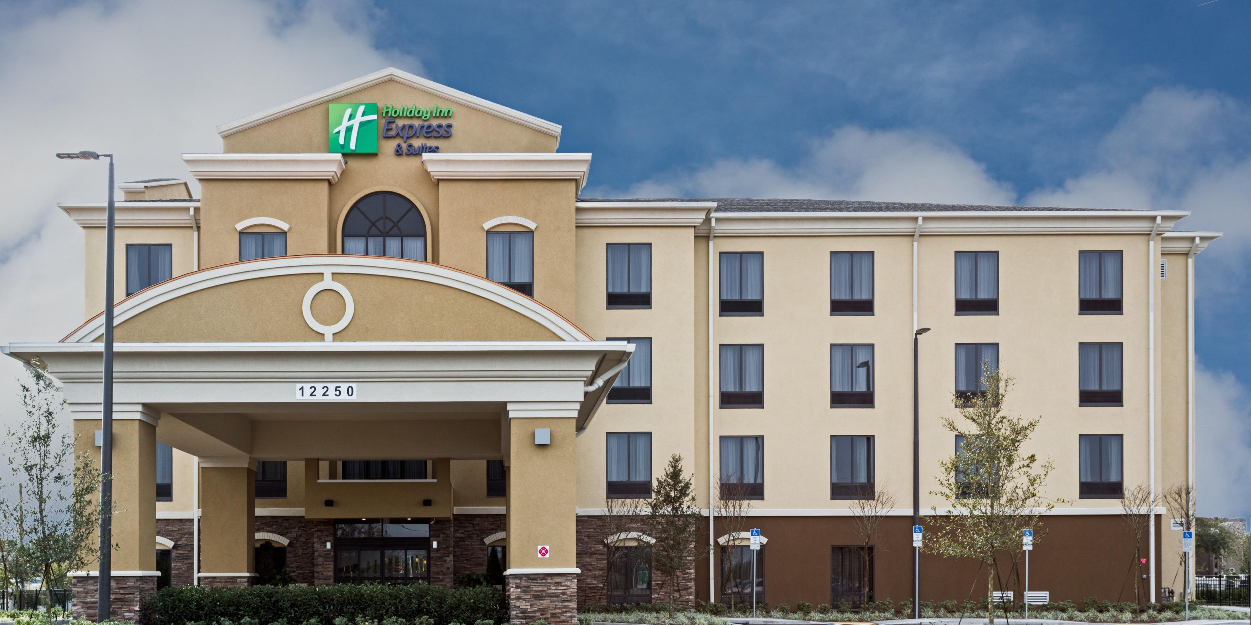 Holiday Inn Express & Suites Orlando East-UCF Area