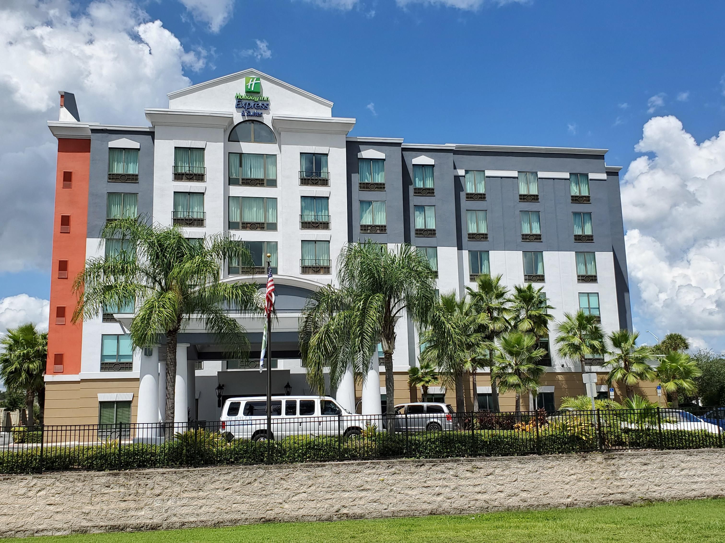 Hotel On International Drive Orlando Holiday Inn Express & Suites