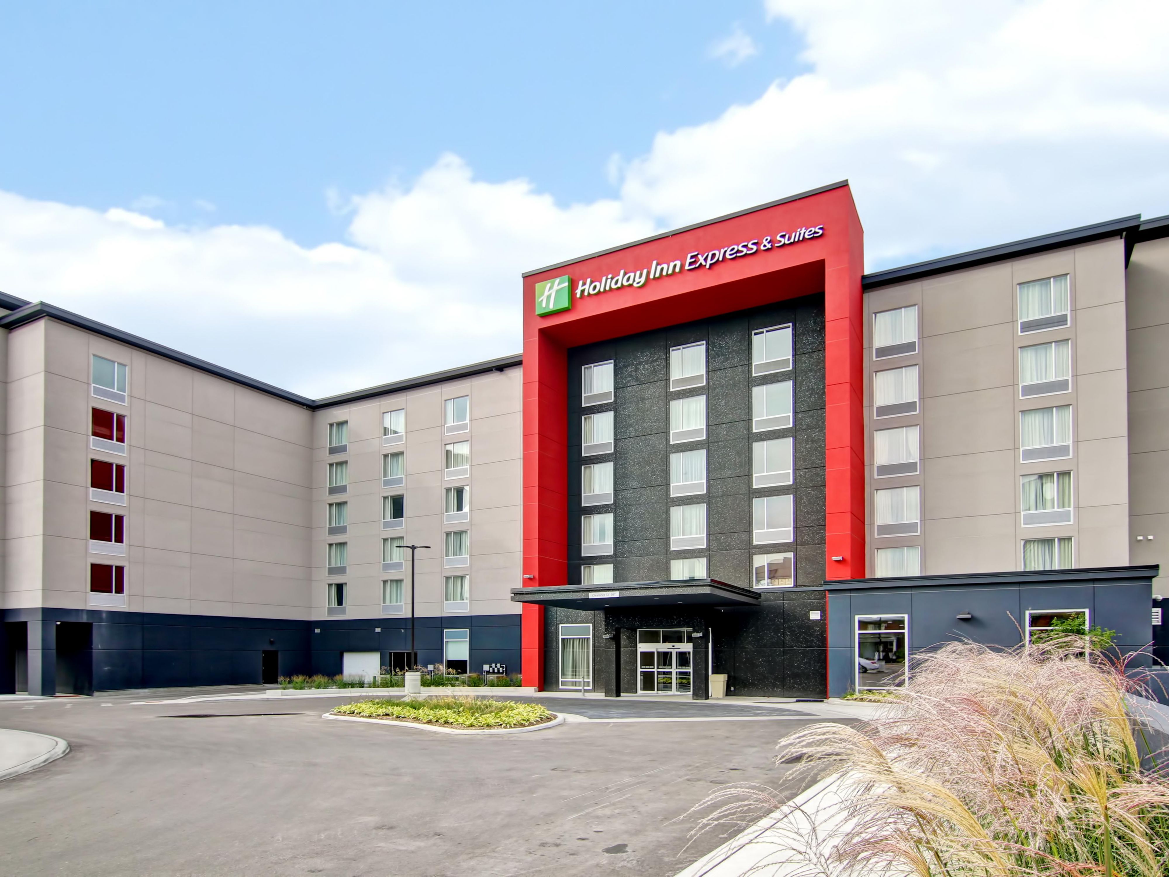 Holiday Inn Express Suites Oshawa Downtown Toronto Area Hotel In Oshawa By Ihg