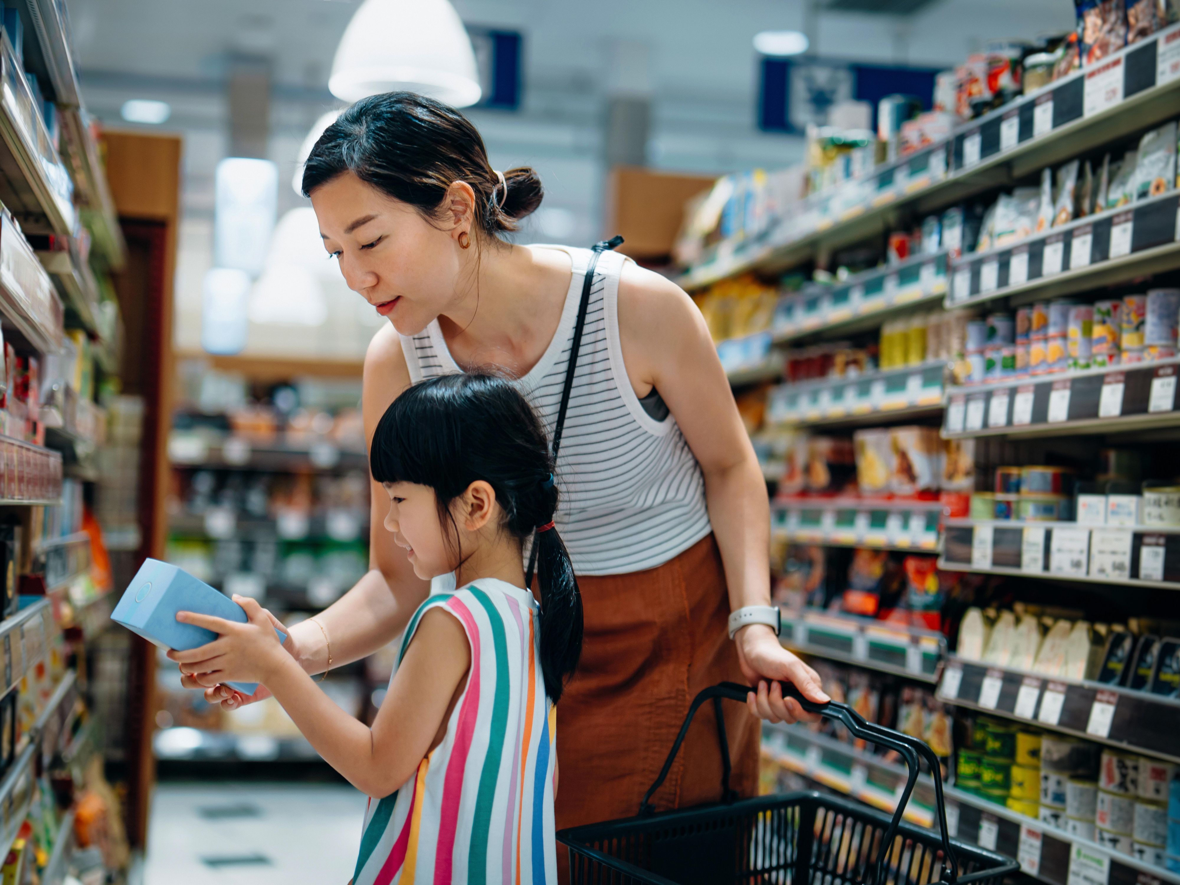 ご滞在中にちょっとした備品が必要ですか？わずか数泊以上のご滞在では、ホリデイ・イン エクスプレス & スイーツ Ottawa West Nepeanはロブローズのすぐ隣にあり、毎日午前1時から午後2時まで営業しています。779詳しくはお客様サービススタッフにお尋ねください。
