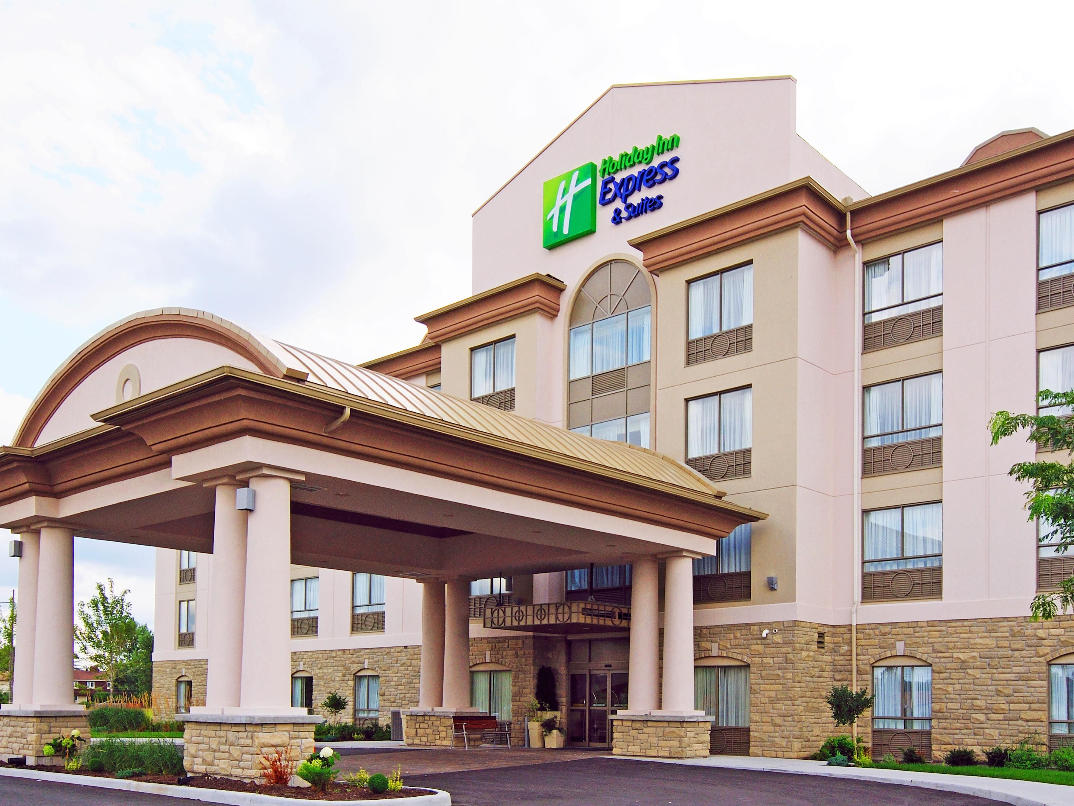 Holiday Inn Express & Suites Ottawa Airport Hôtel IHG