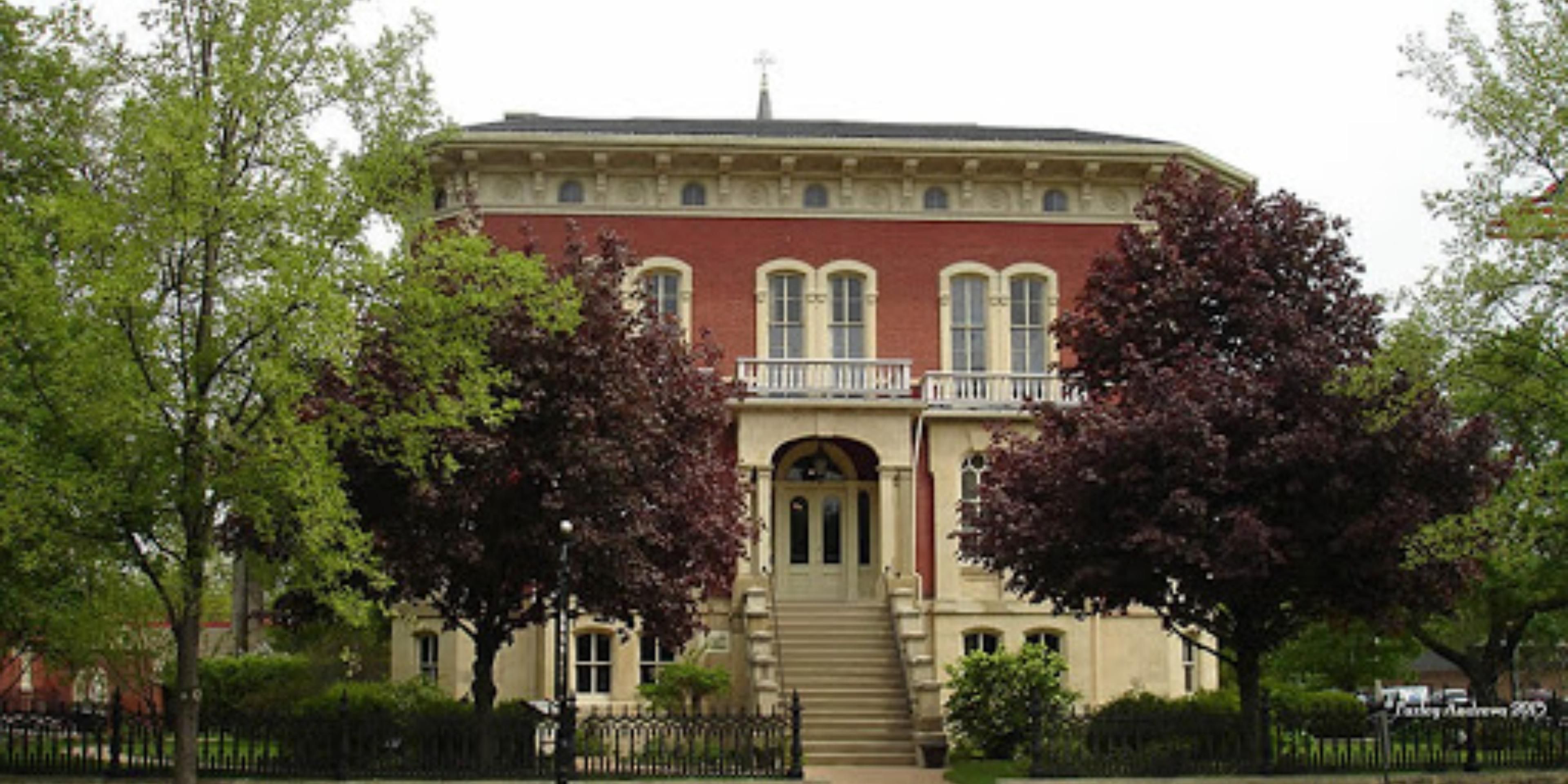 Take a step back into the 19th century and visit the Reddick Mansion! Historically important and architecturally unique, the Reddick Mansion anchors Washington Square, the site of the first Lincoln-Douglas Debate. Built in 1855, this lovely 22-room Italianate mansion was possibly the most expensive and ornate private home built in Illinois.