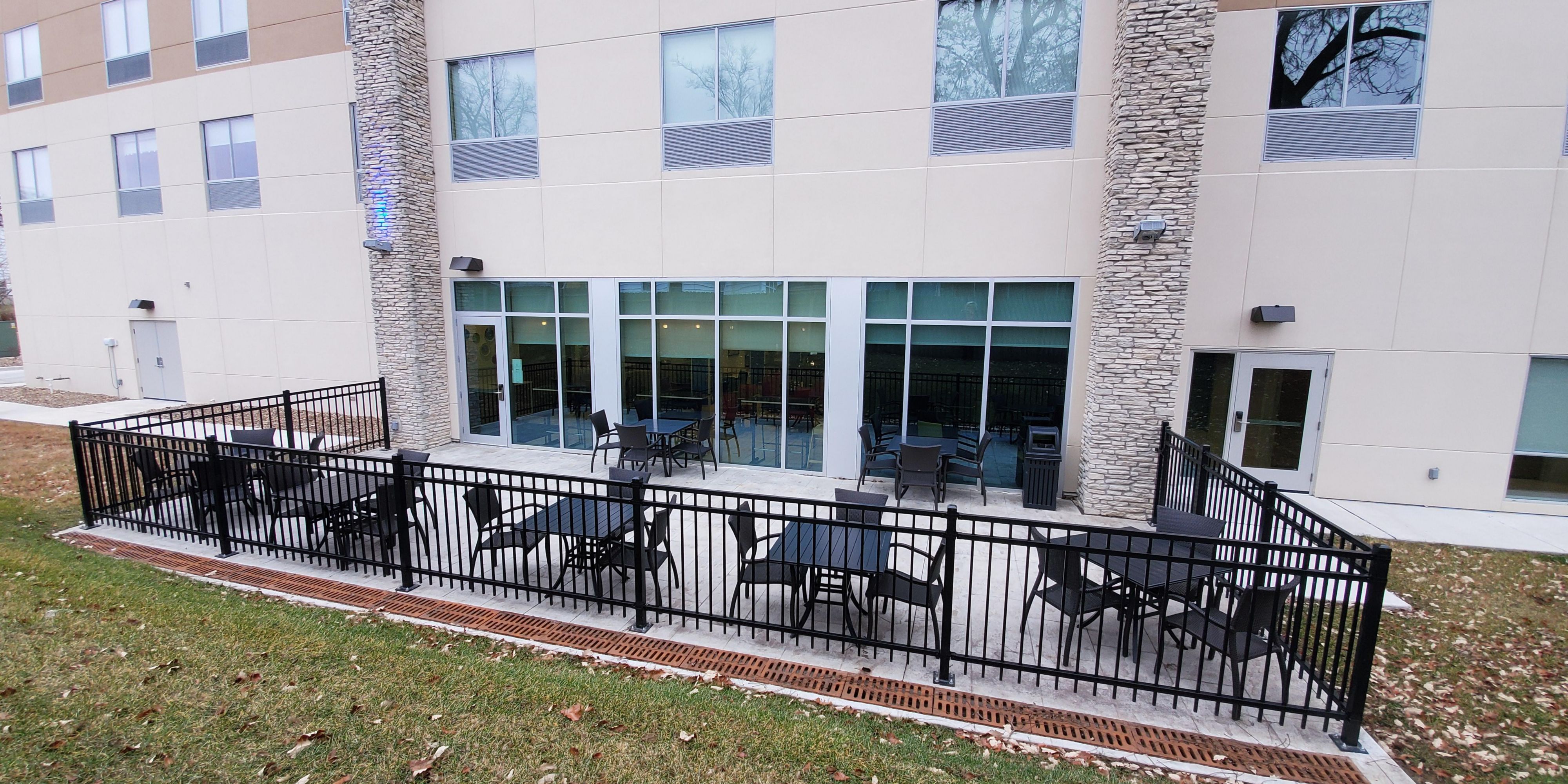 Right off the hotel lobby of our Ottumwa property is our outdoor patio area. The perfect place to hang out summer evenings. 