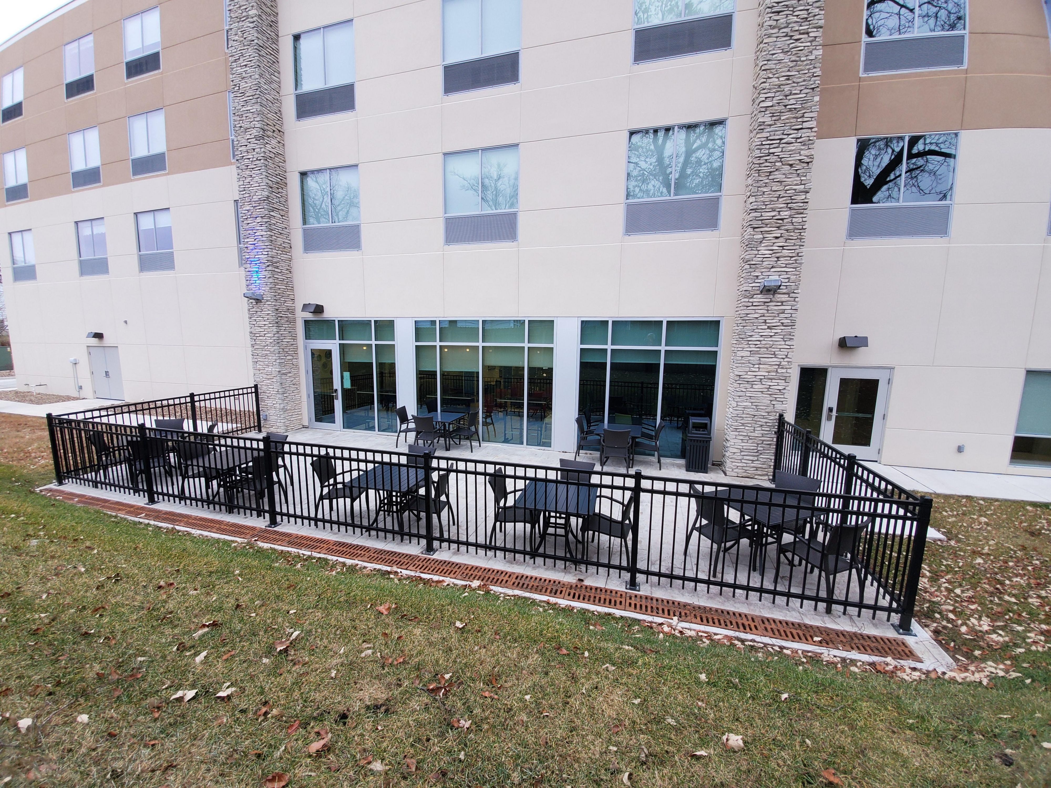 Right off the hotel lobby of our Ottumwa property is our outdoor patio area. The perfect place to hang out summer evenings. 