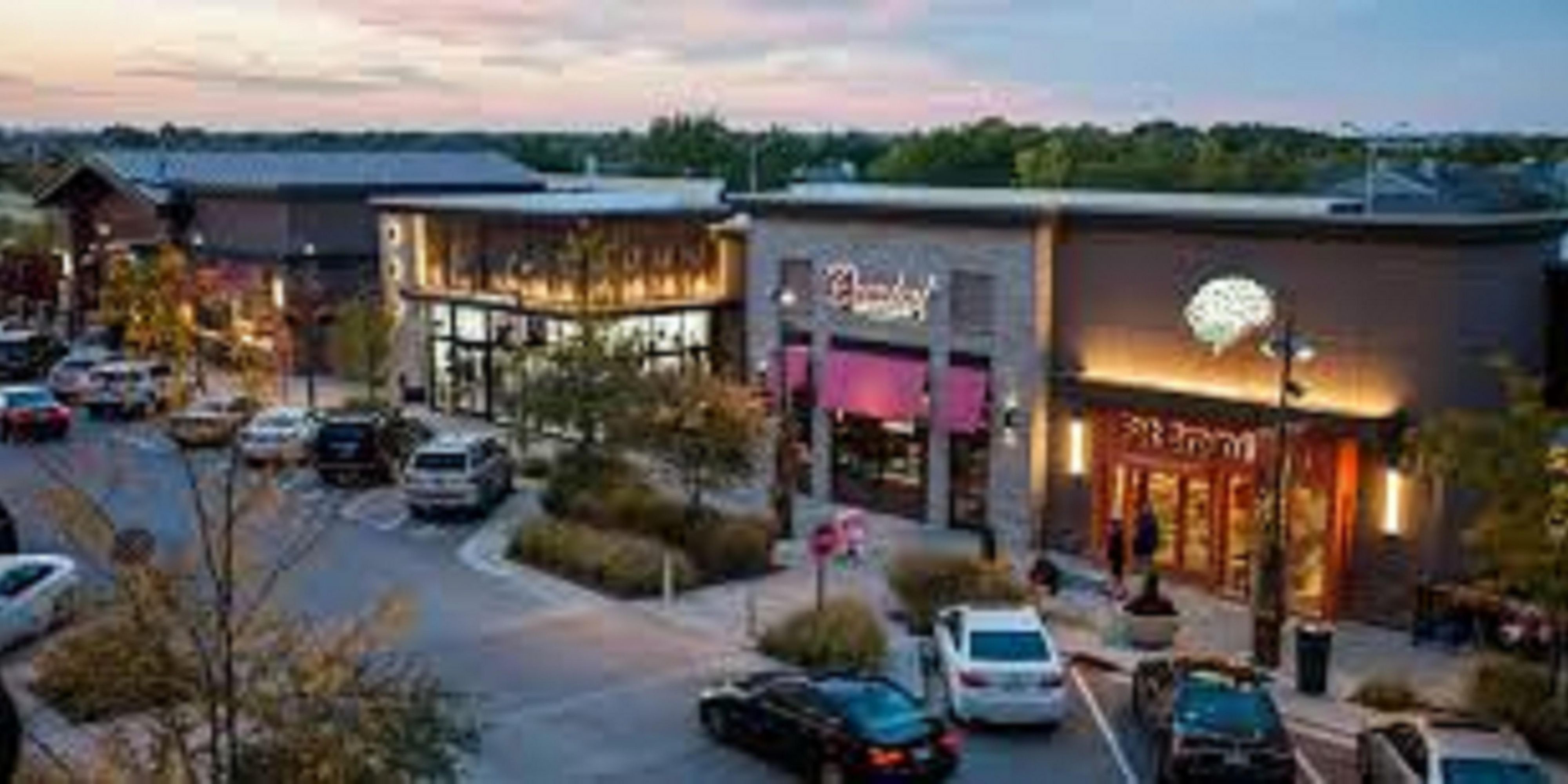 Overland Park Hotel near Olathe, KS Holiday Inn Express & Suites