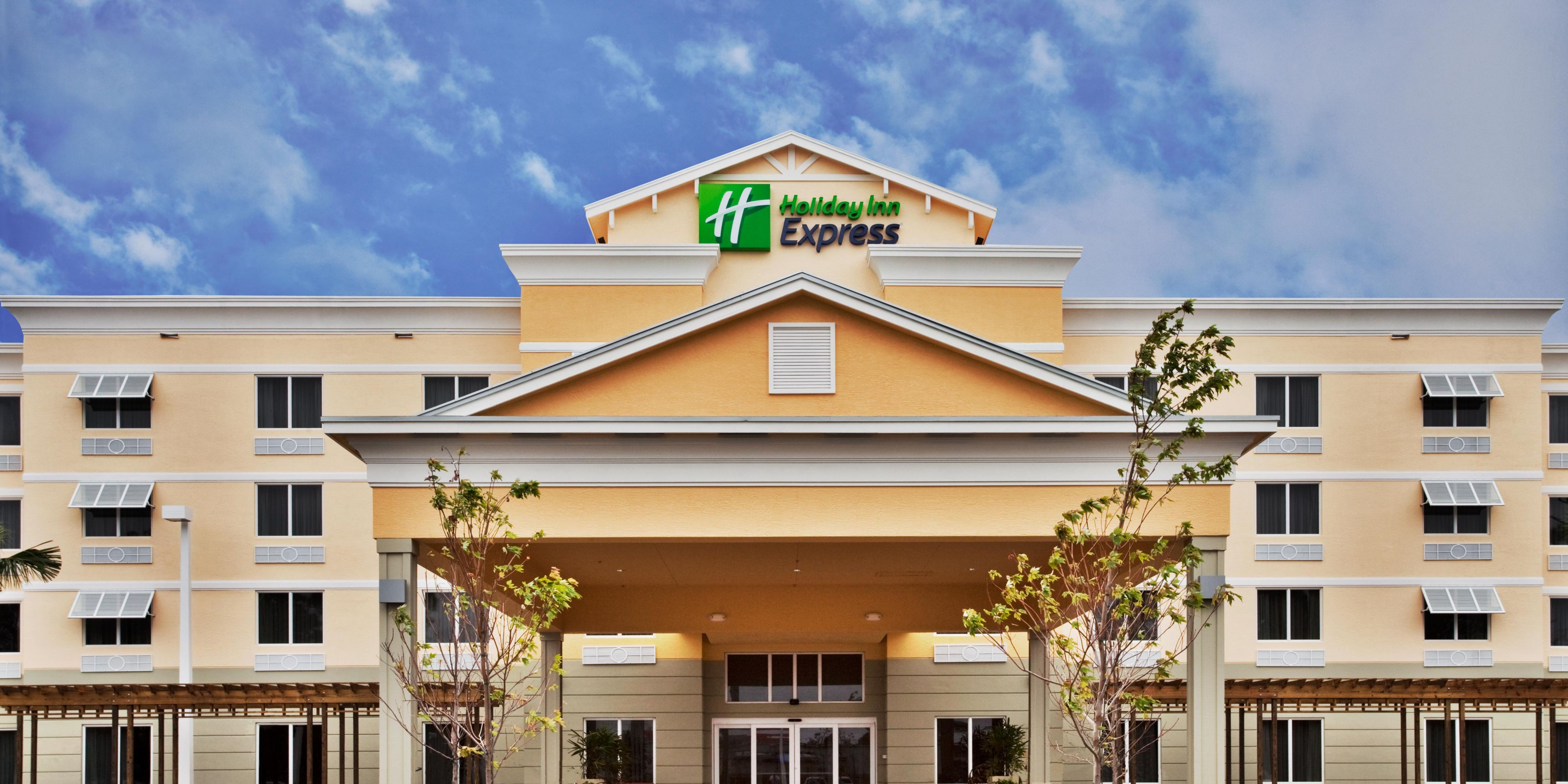 Holiday Inn Express & Suites Palm Bay