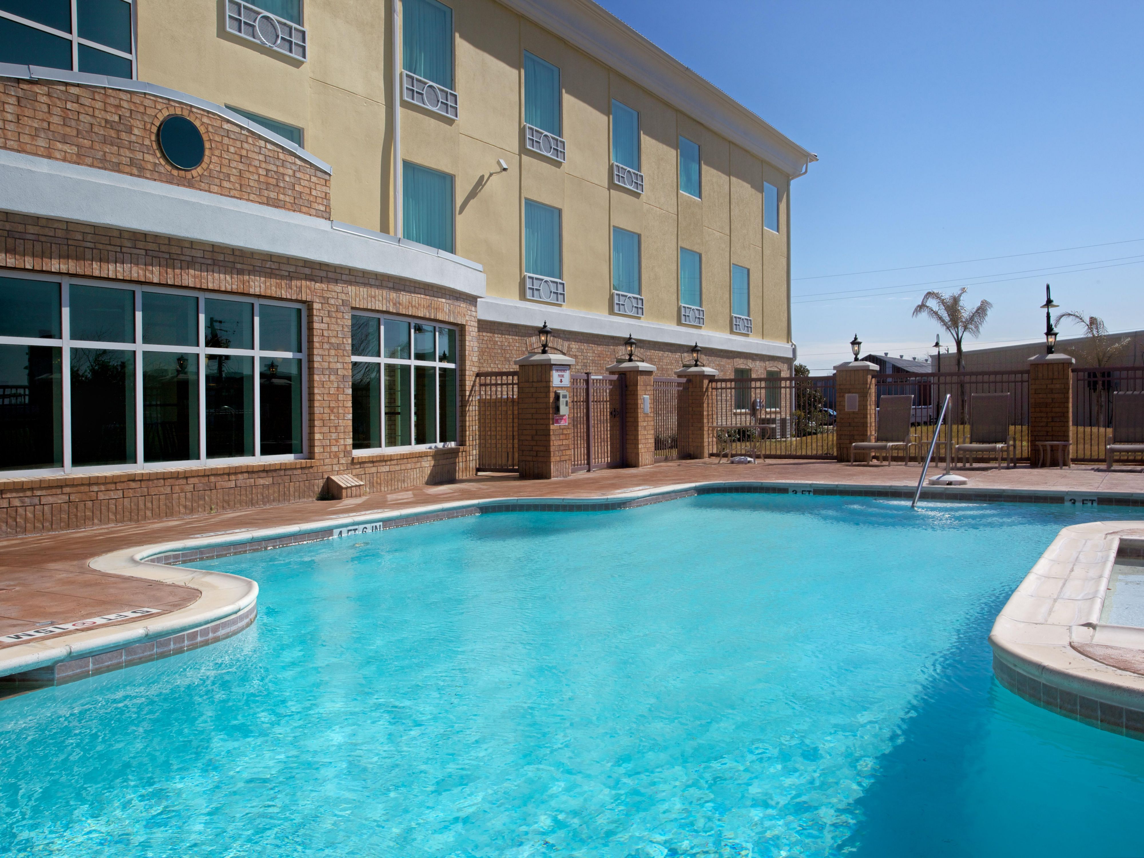 Have a morning or afternoon dip in our outdoor pool