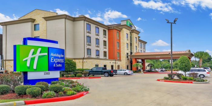Holiday Inn Express & Suites Houston South - Pearland
