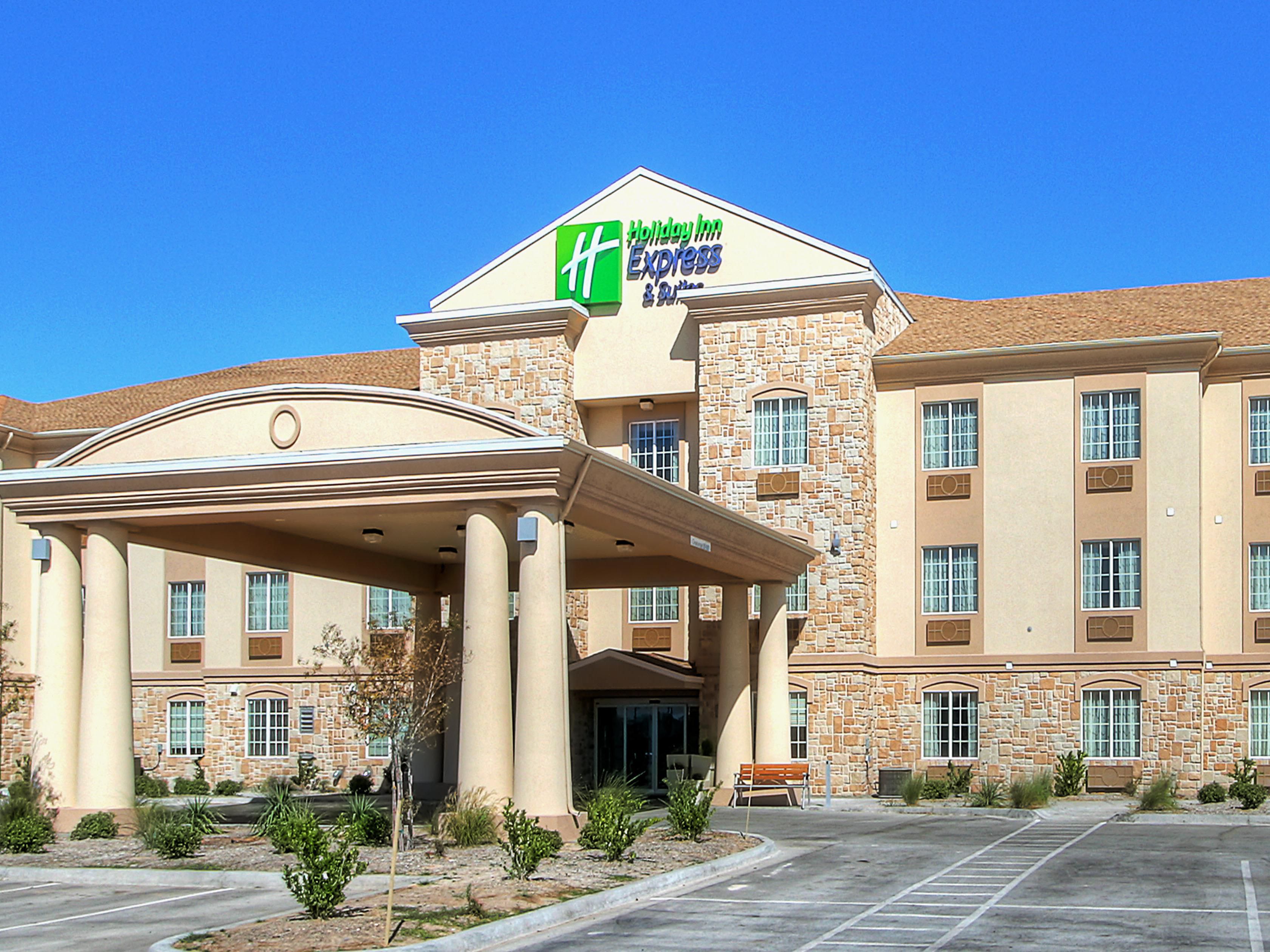 Holiday Inn Express Suites Pecos Pecos