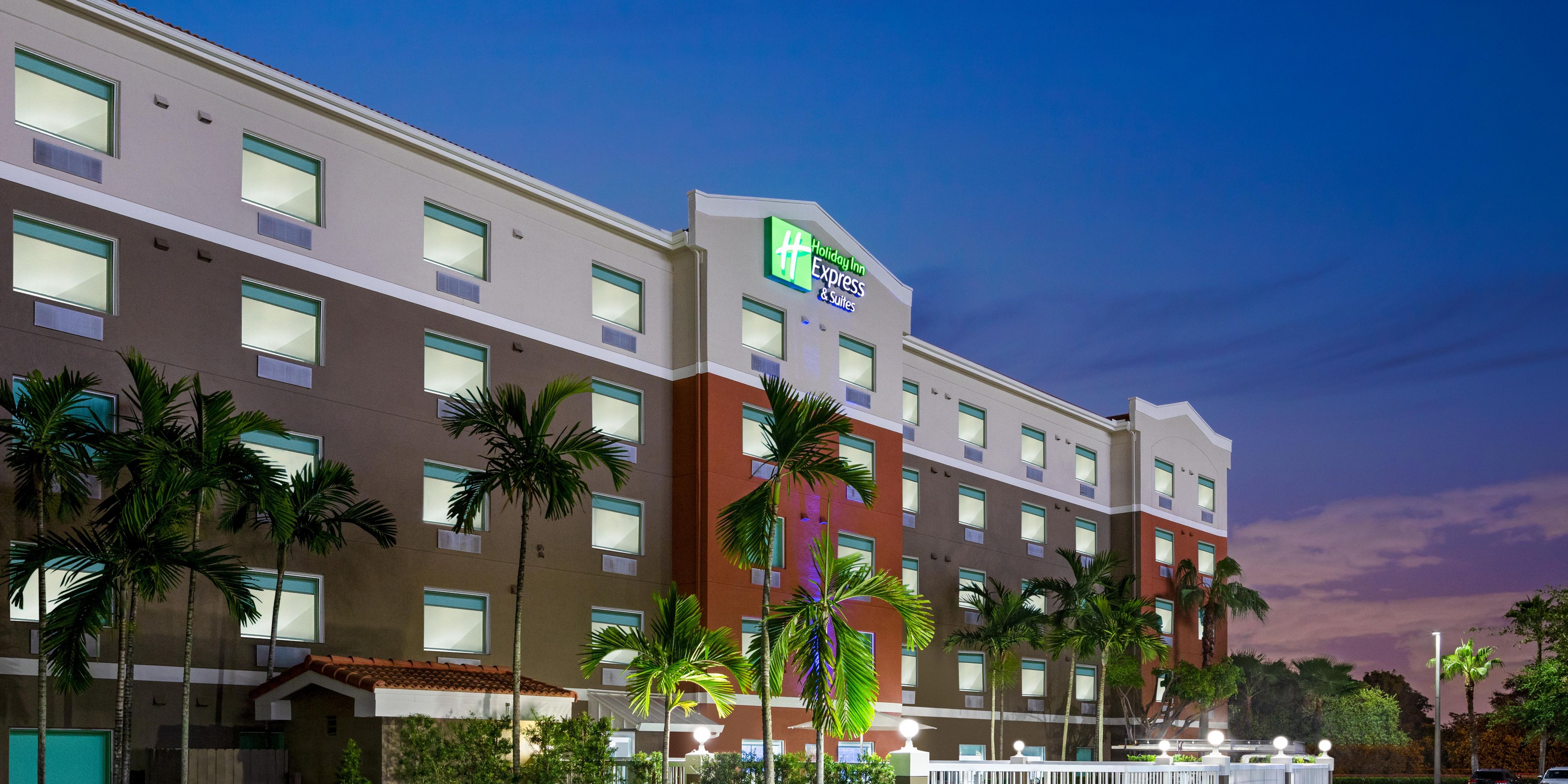 Hotels in Pembroke Pines Holiday Inn Express and Suites Pembroke Pines-Sheridan St picture