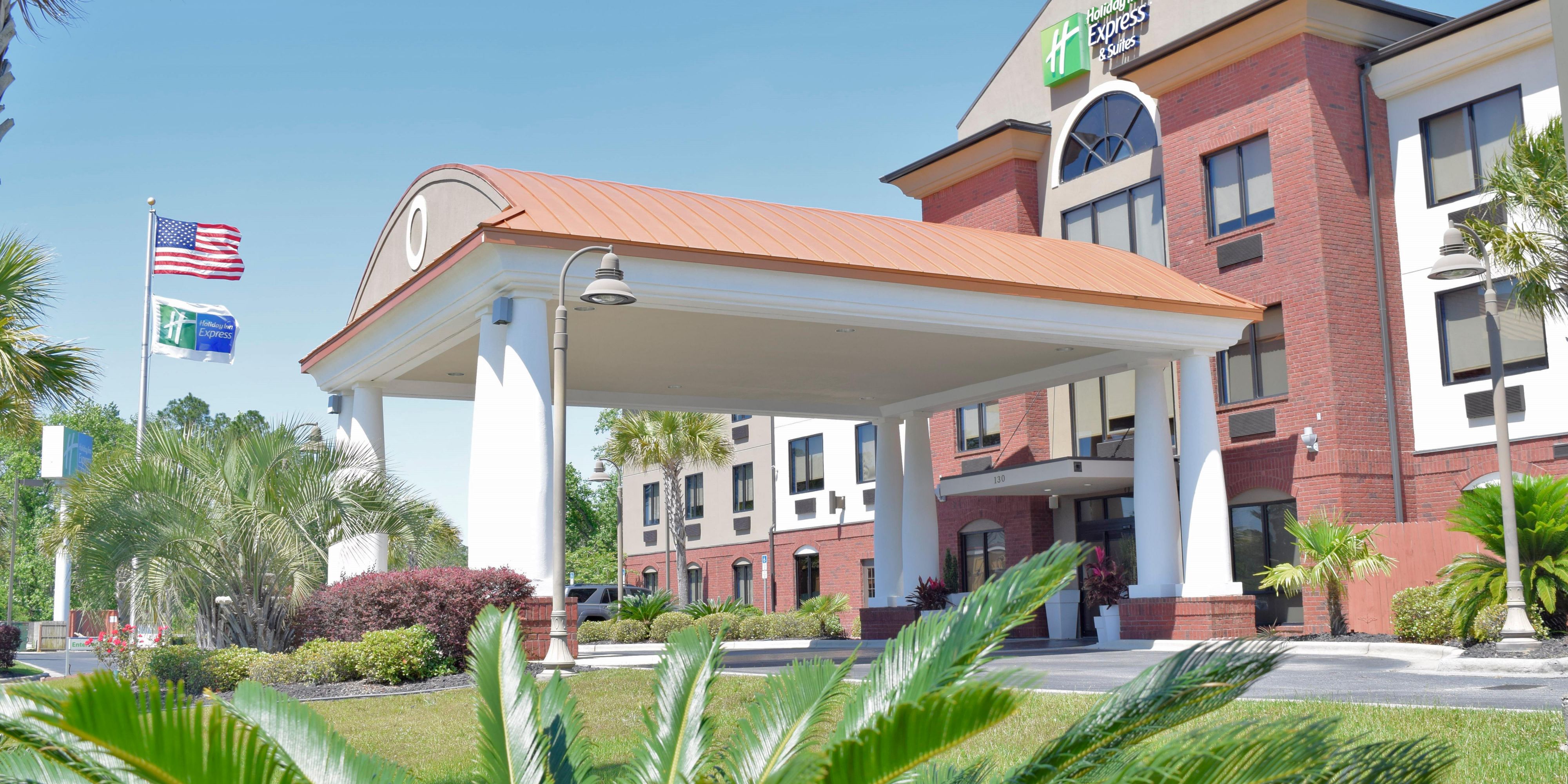 Holiday Inn Express & Suites Pensacola W I-10