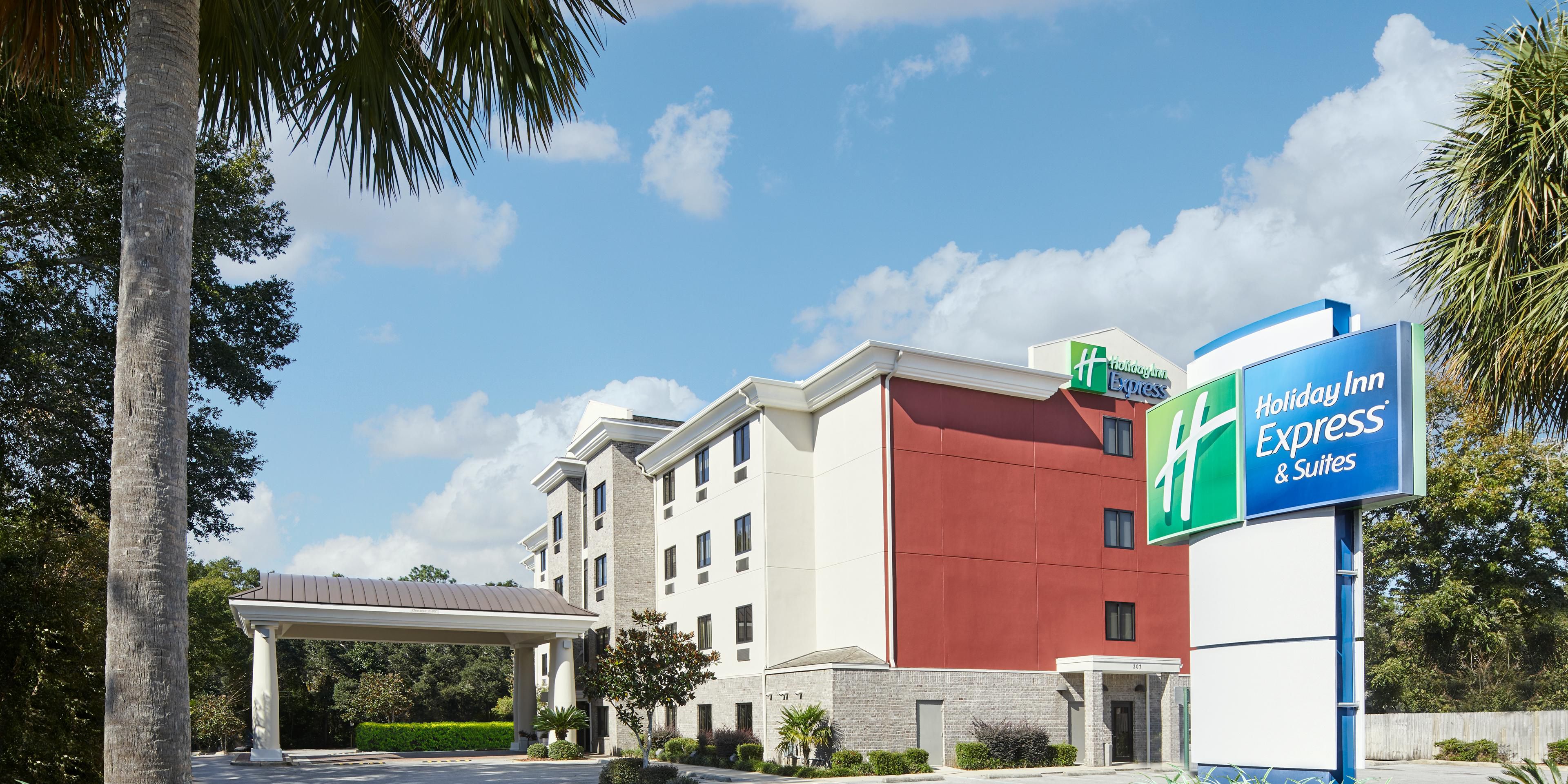 Holiday Inn Express & Suites Pensacola Batı-Donanma Üssü