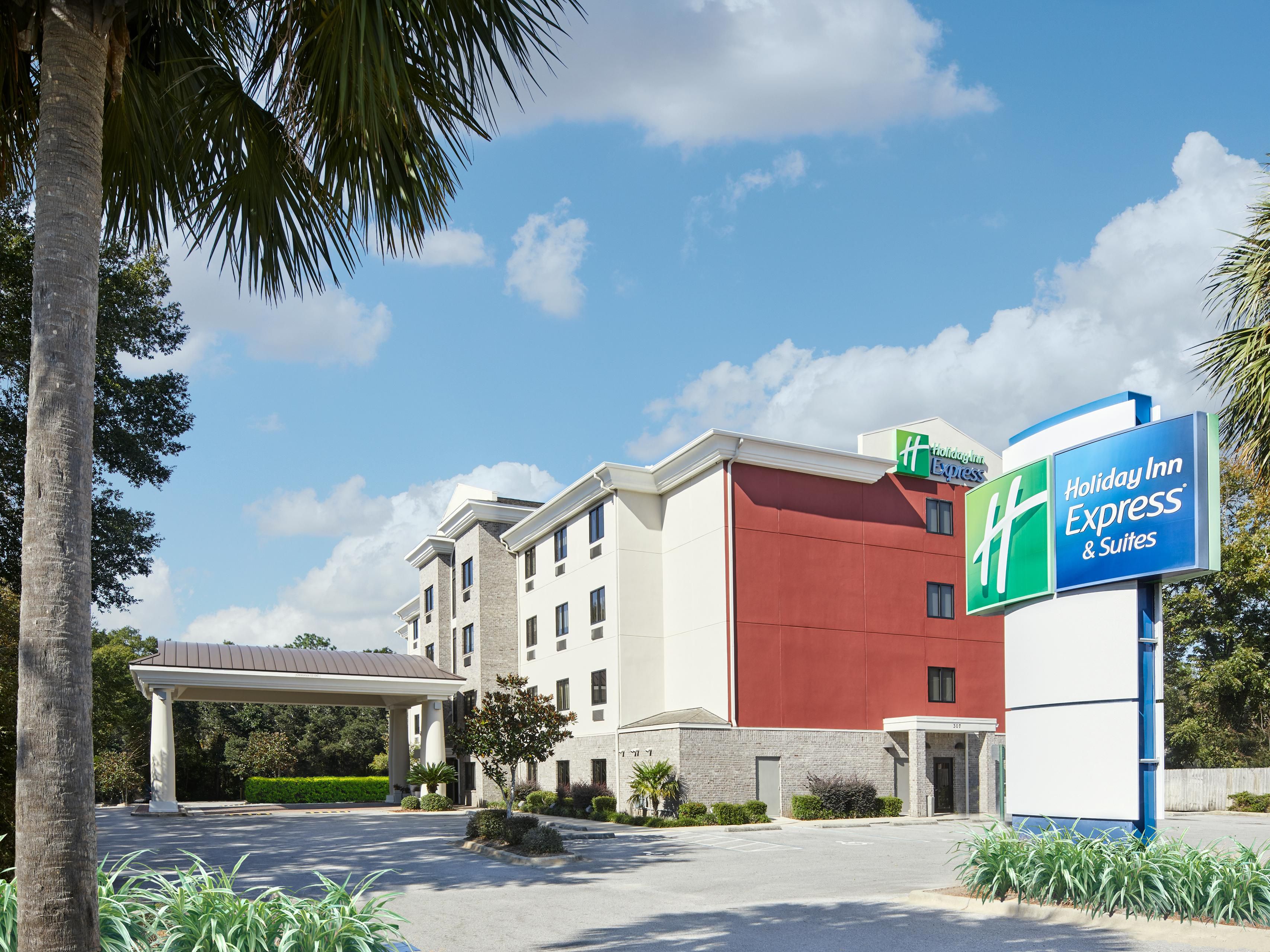 Beach Hotels In Pensacola Top 12 Oceanfront Hotel Deals Reviews By Ihg