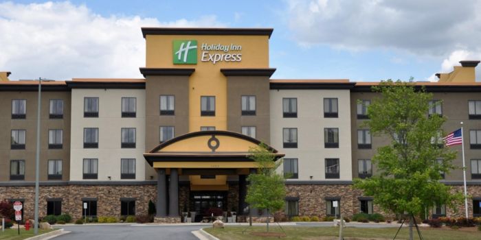 Holiday Inn Express & Suites Perry-National Fairground Area