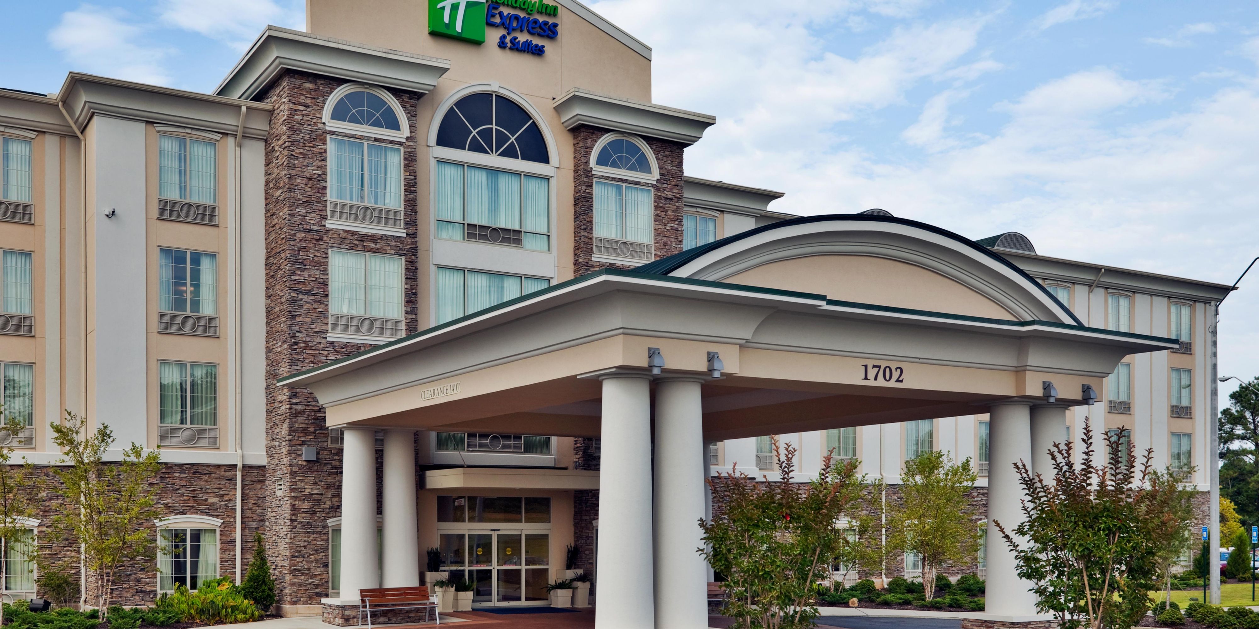 Holiday Inn Express & Suites Phenix City-Ft.Benning Area