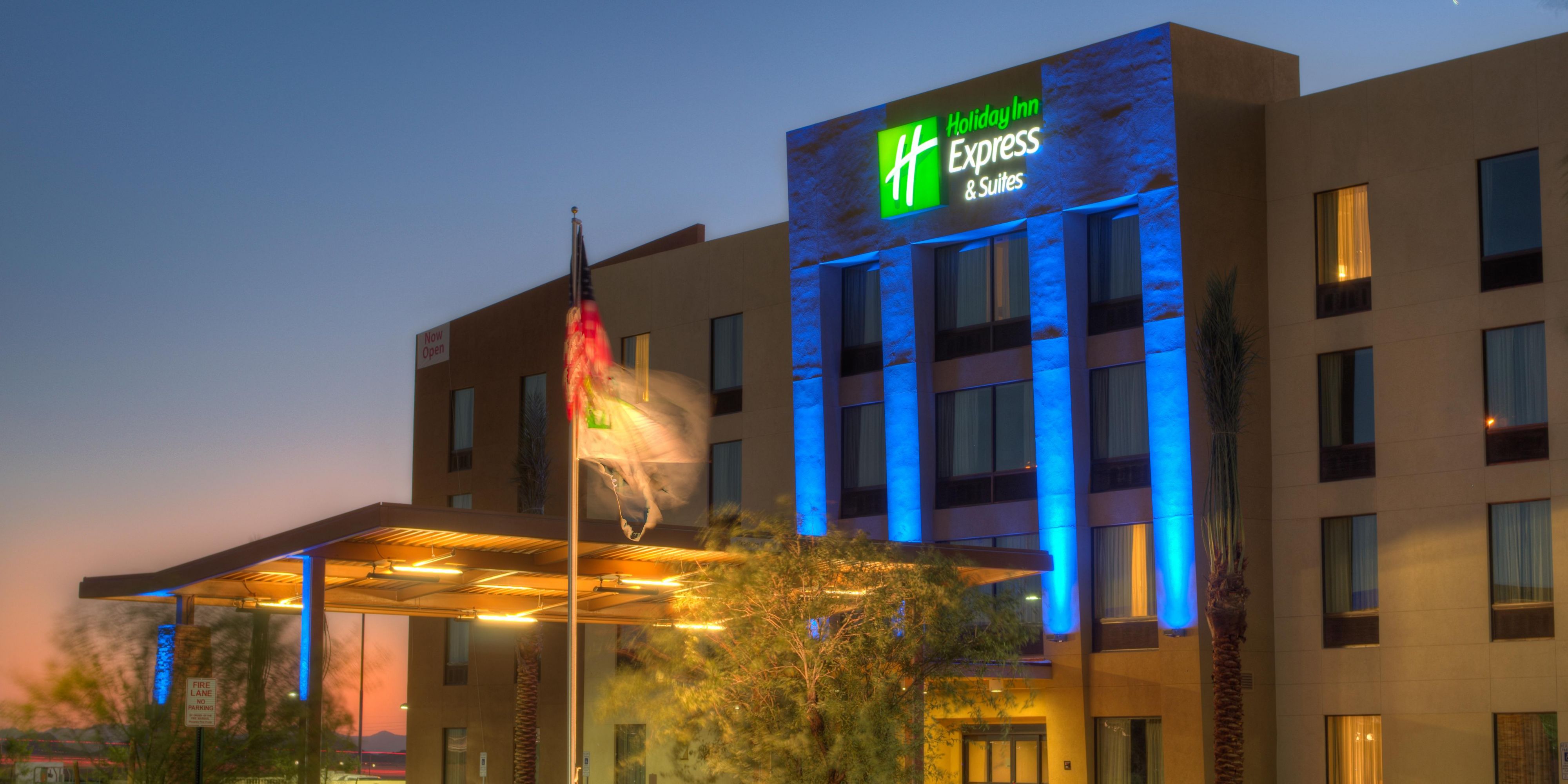 Holiday Inn Express & Suites Phoenix North - Scottsdale