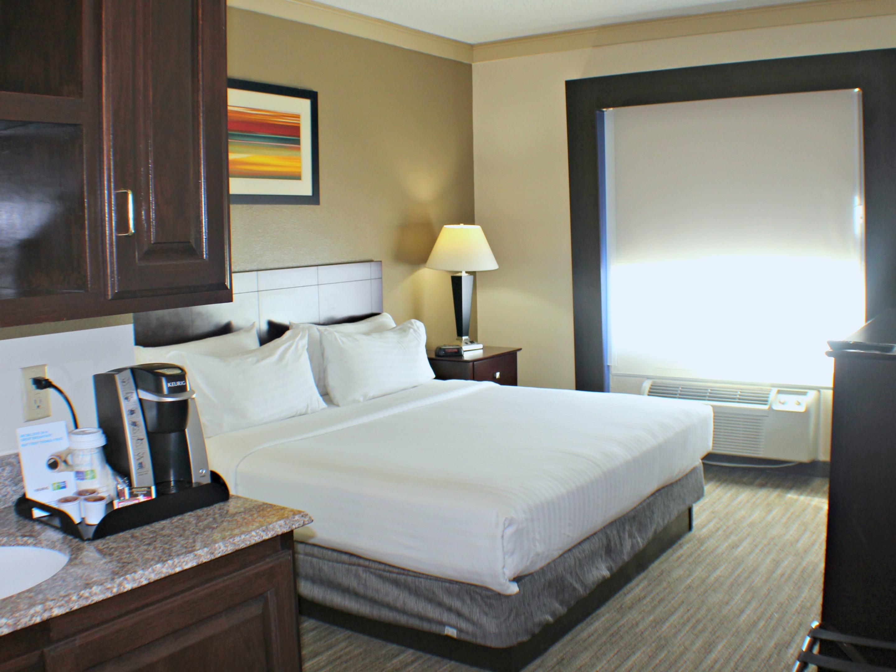At our pet-friendly hotel in Plainview, TX, we have everything you need for a comfortable and enjoyable experience. Dive into relaxation at our indoor pool, or keep up with your routine in our well-equipped fitness center. Start your day off right with our delicious free breakfast, and stay connected with complimentary high-speed Wi-Fi.