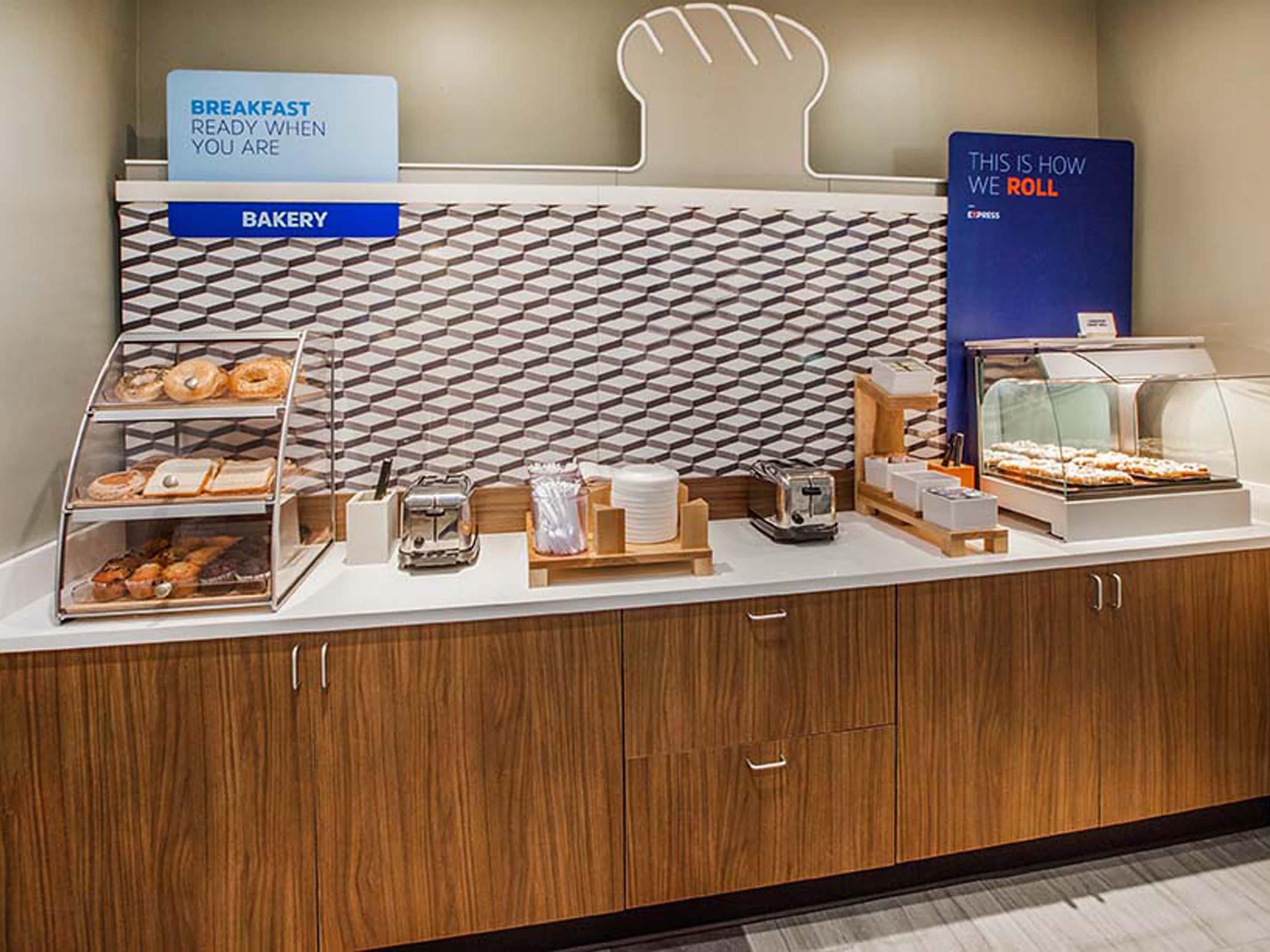 Start your day right with our Express Start Breakfast Bar! Indulge in a selection of hot and cold items, from fresh fruit and pastries to fluffy eggs and steaming coffee. Don’t forget to treat yourself to our signature cinnamon rolls— a guest favorite! Fuel up for your adventures ahead with a breakfast that’s as tasty as it is convenient.