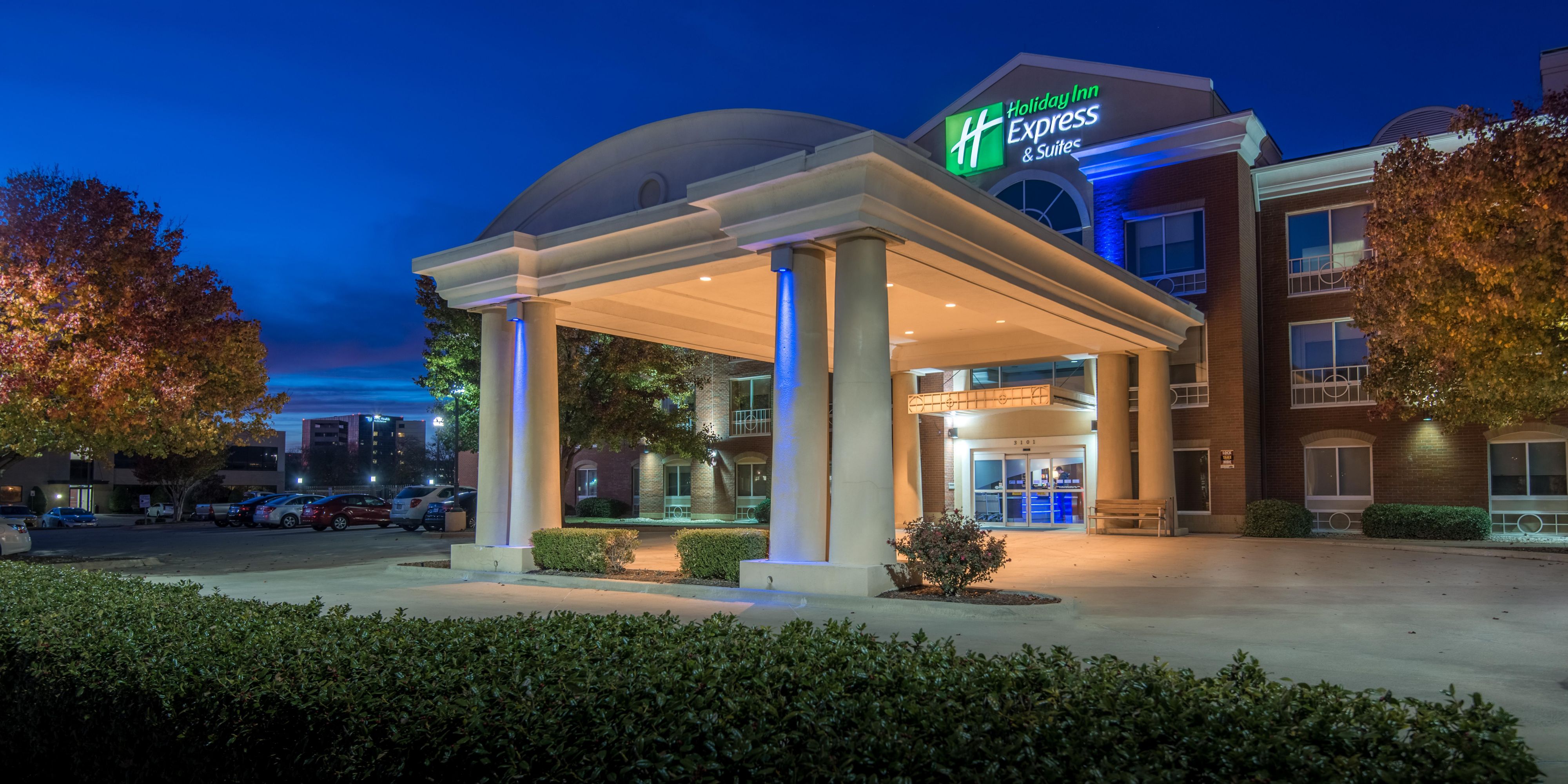 Holiday Inn Express & Suites Dallas-North Tollway (N Plano)