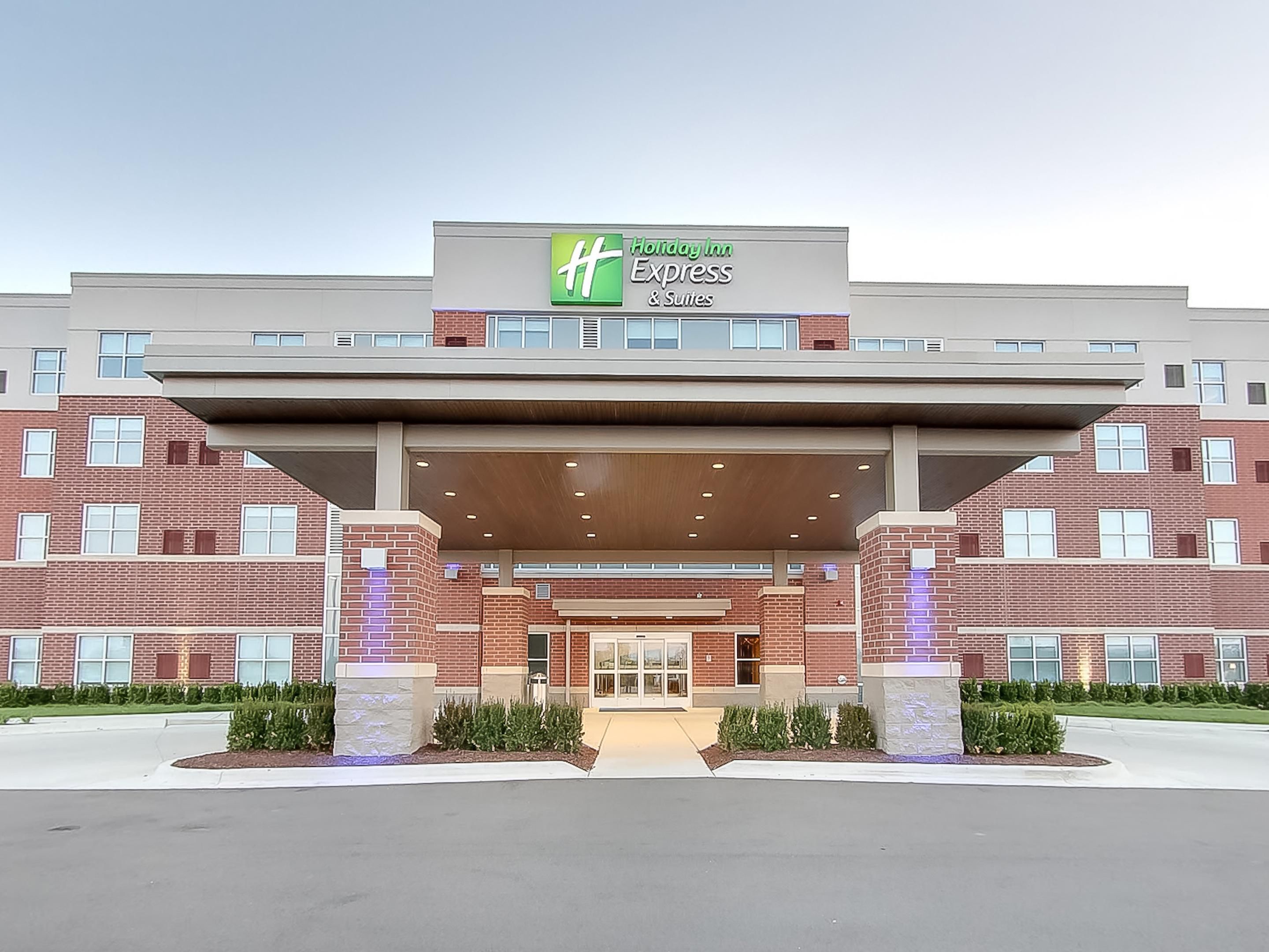 Southgate Hotels | Top 44 Hotels in Southgate, Michigan by IHG