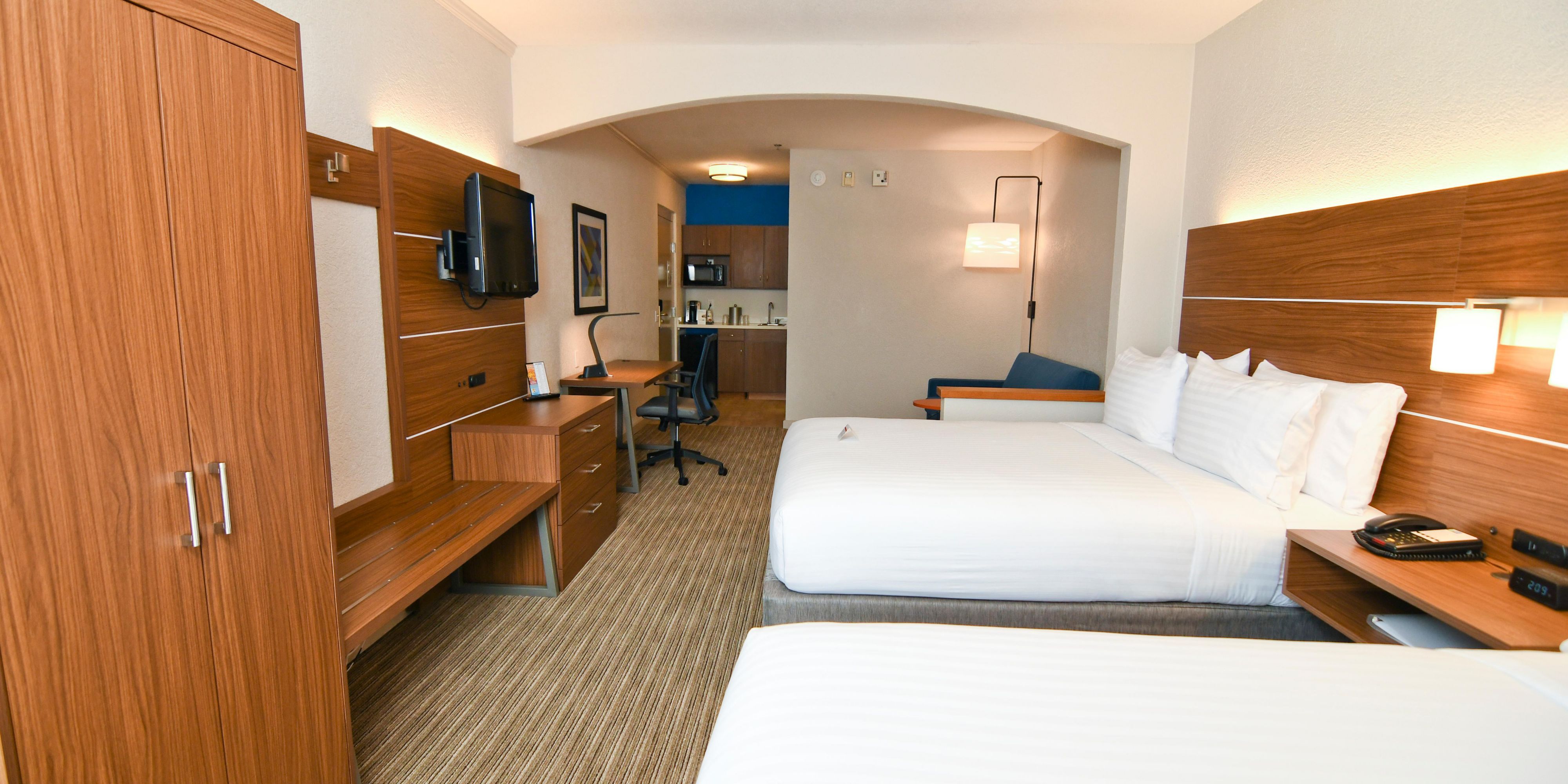 Need more space to work or play? Try one of our Suites. 