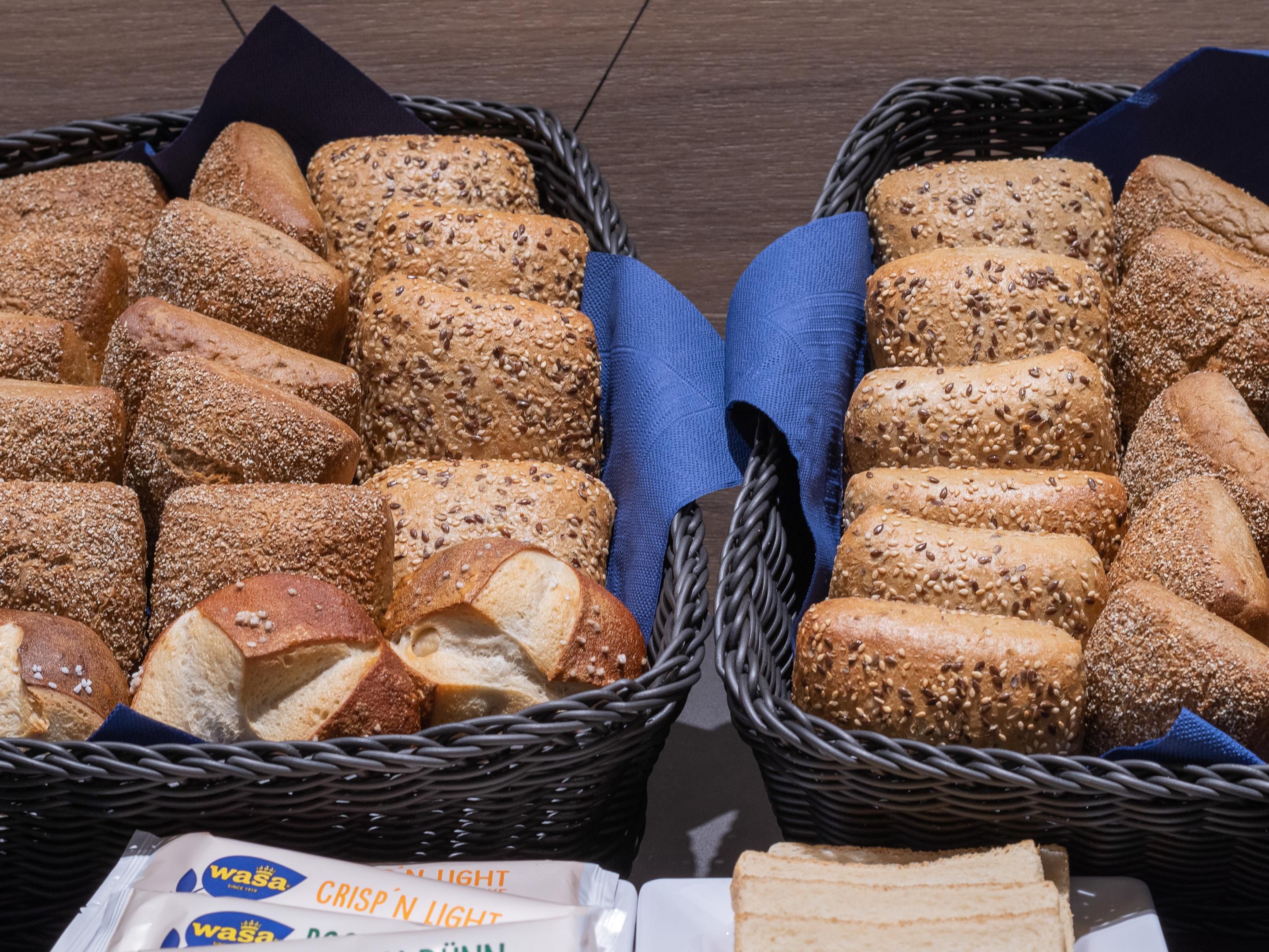 The complimentary Express-Start™ breakfast provides for a good start into the day.