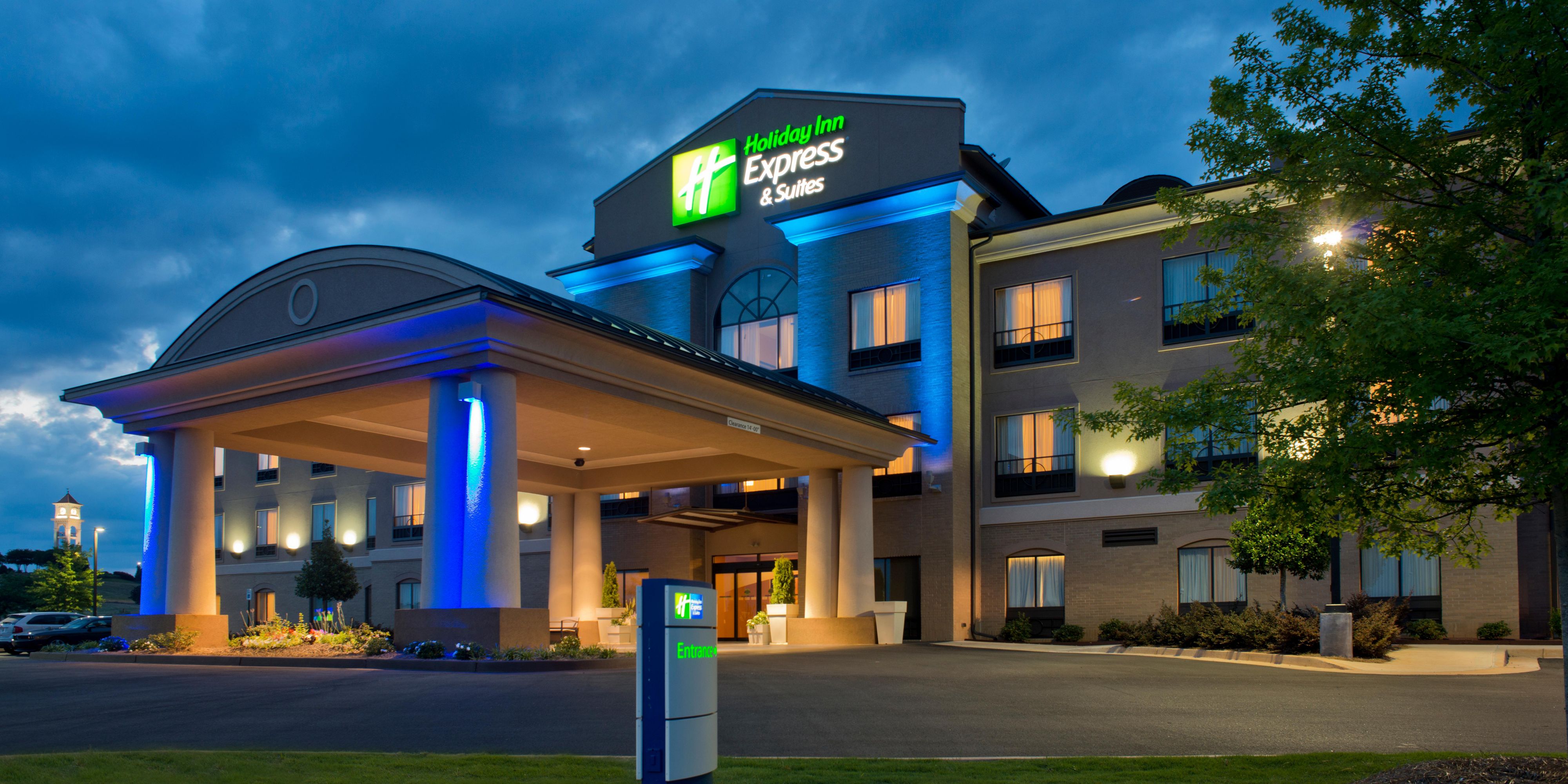 Holiday Inn Express & Suites Prattville South