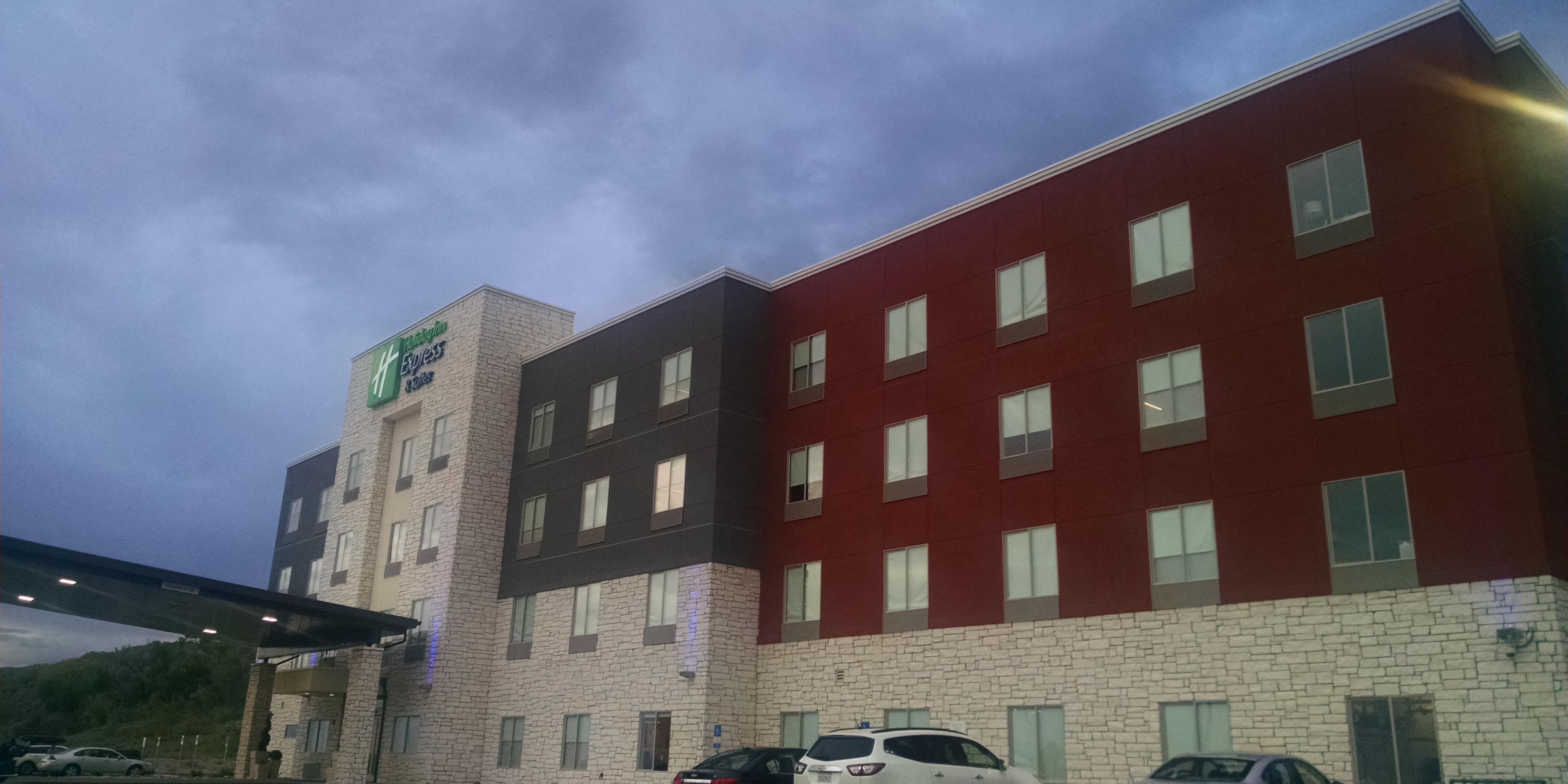 Holiday Inn Express & Suites Price