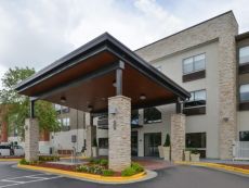 Holiday Inn Express & Suites Raleigh NE - Medical Ctr Area