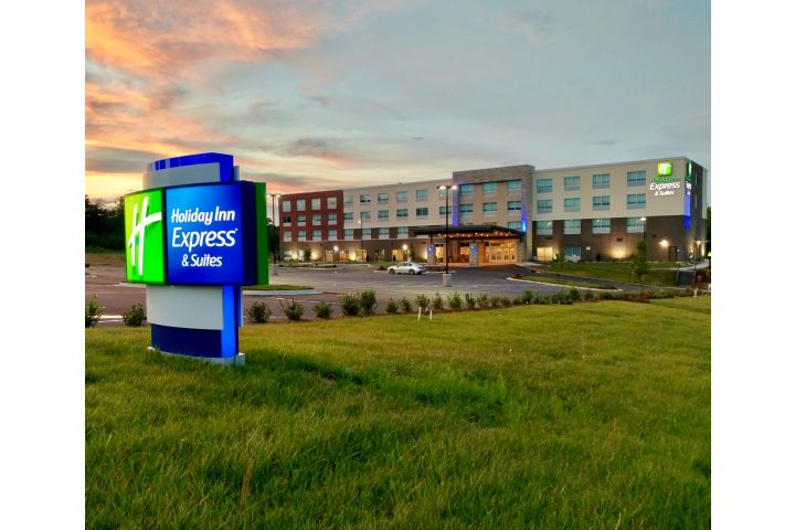 Holiday Inn Express & Suites Raleigh Airport