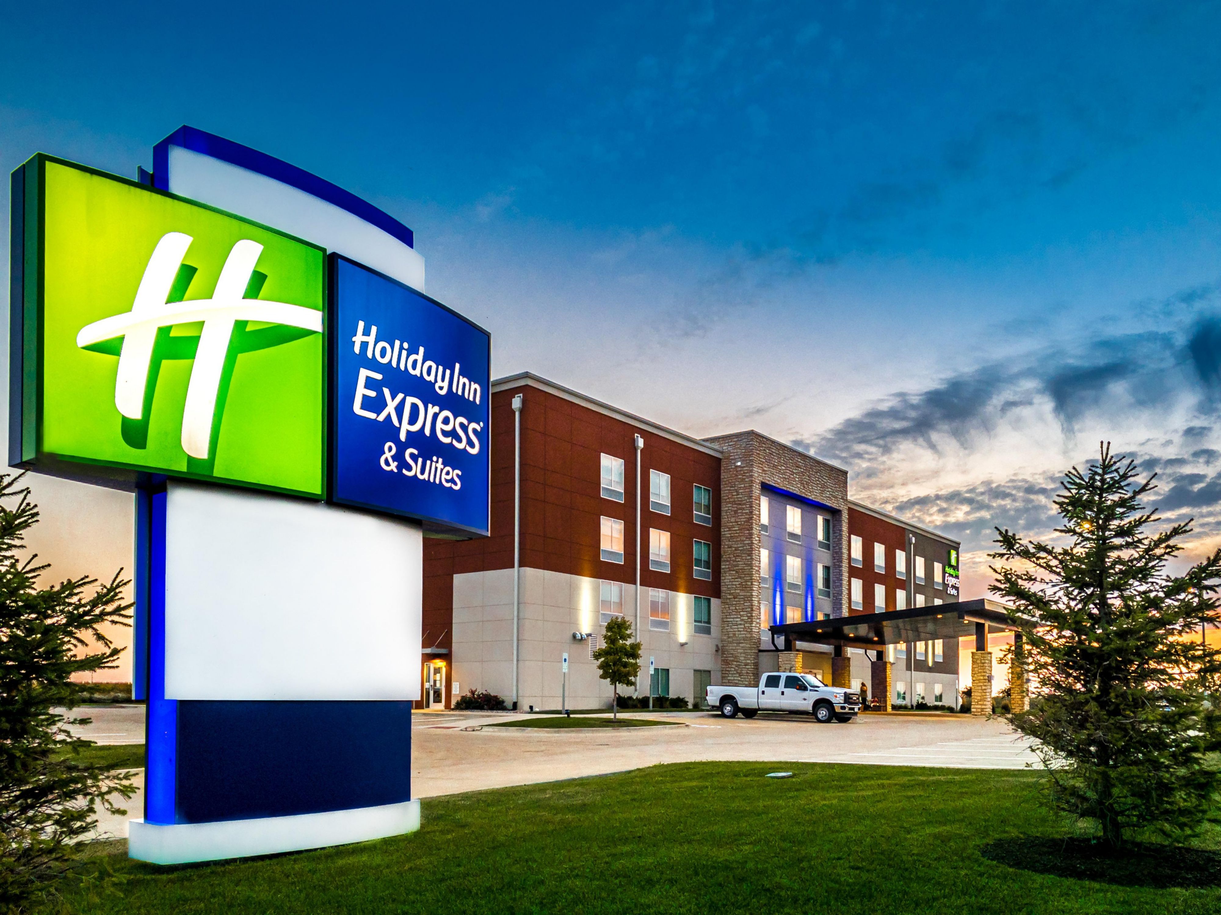 Hotels in Rantoul, IL near University of Illinois | Holiday Inn Express &  Suites Rantoul