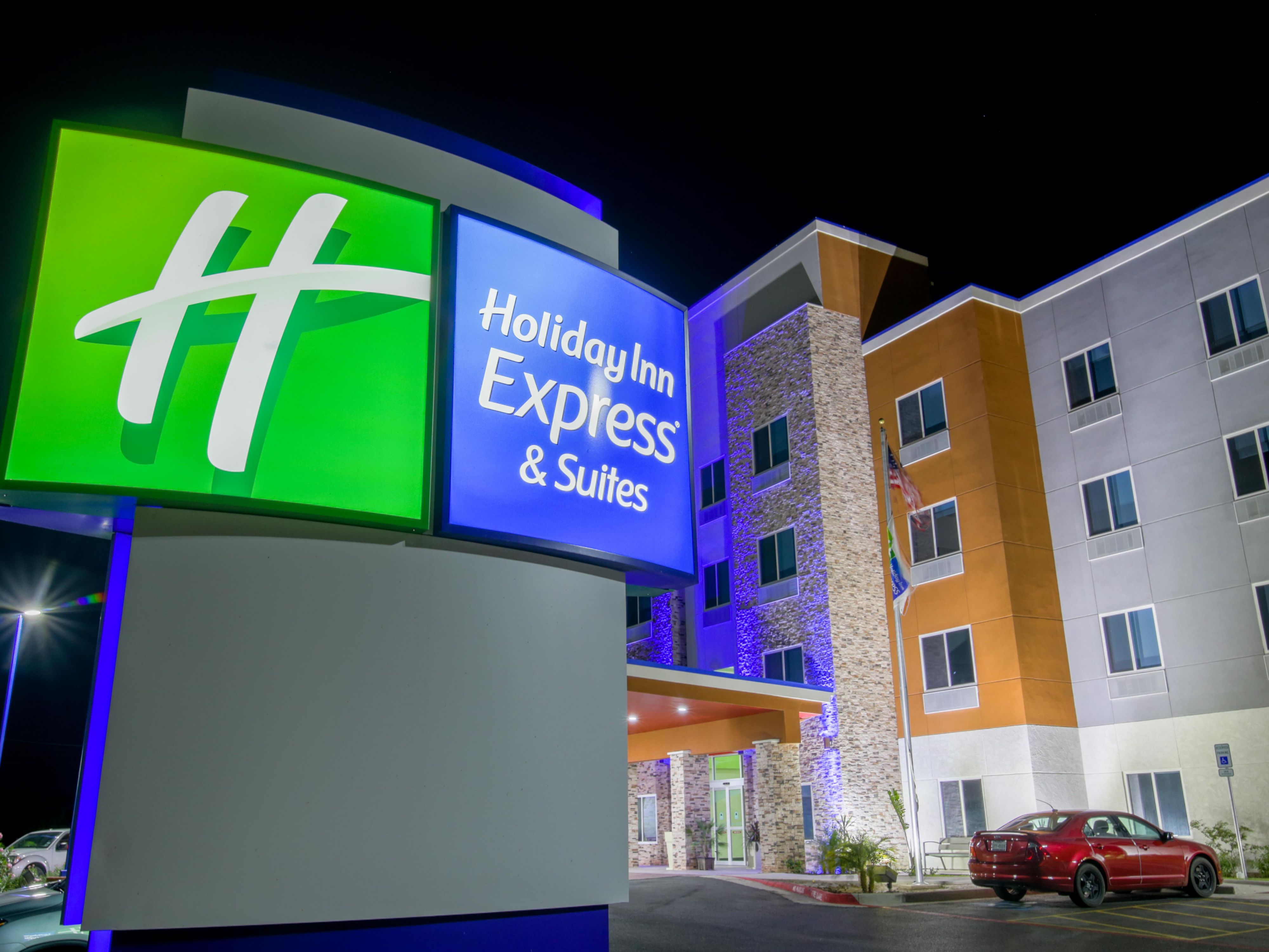 Featured image of post Holiday Inn Express Weslaco Hotel and resort photography video by photoweb photowebusa com welcome to the holiday inn express hotel in weslaco texas