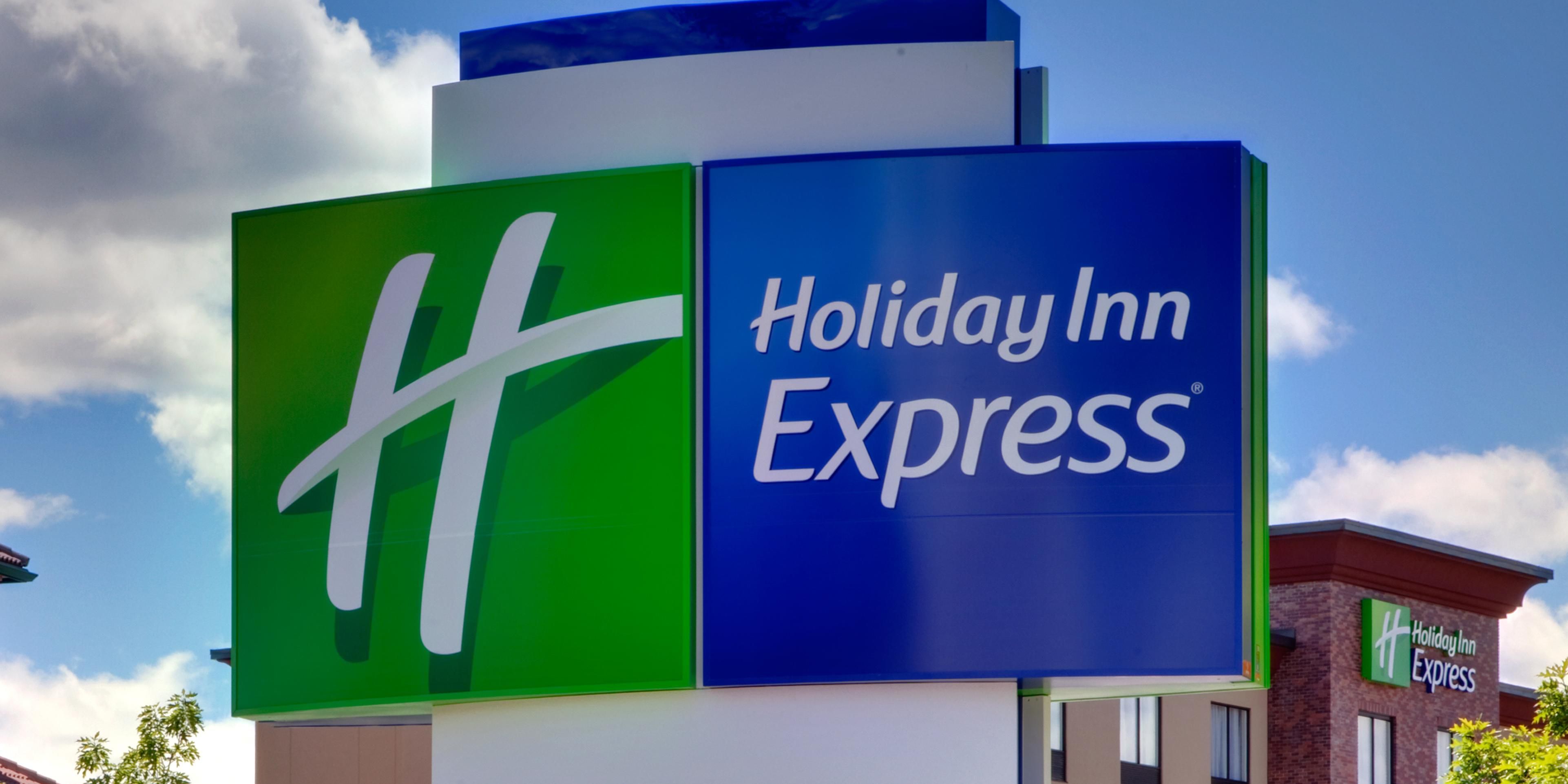 Holiday Inn Express And Suites Redding 4320723826 2x1