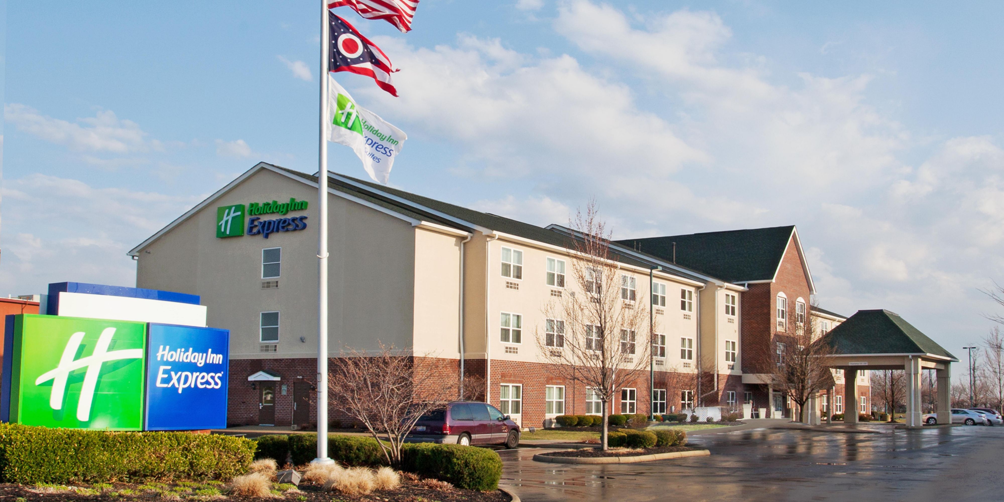 Centrally located, a great home base for Columbus destinations. Close to Franklin Park Conservatory, Huntington Park, German Village, Otherworld, Old Man’s Cave, National Trails Raceway, Motorcycle Hall of Fame, Express Live, Ohio & Place Theaters, Nationwide Arena, Mapfre Stadium & downtown Columbus so you can hop on a Segway Tour.