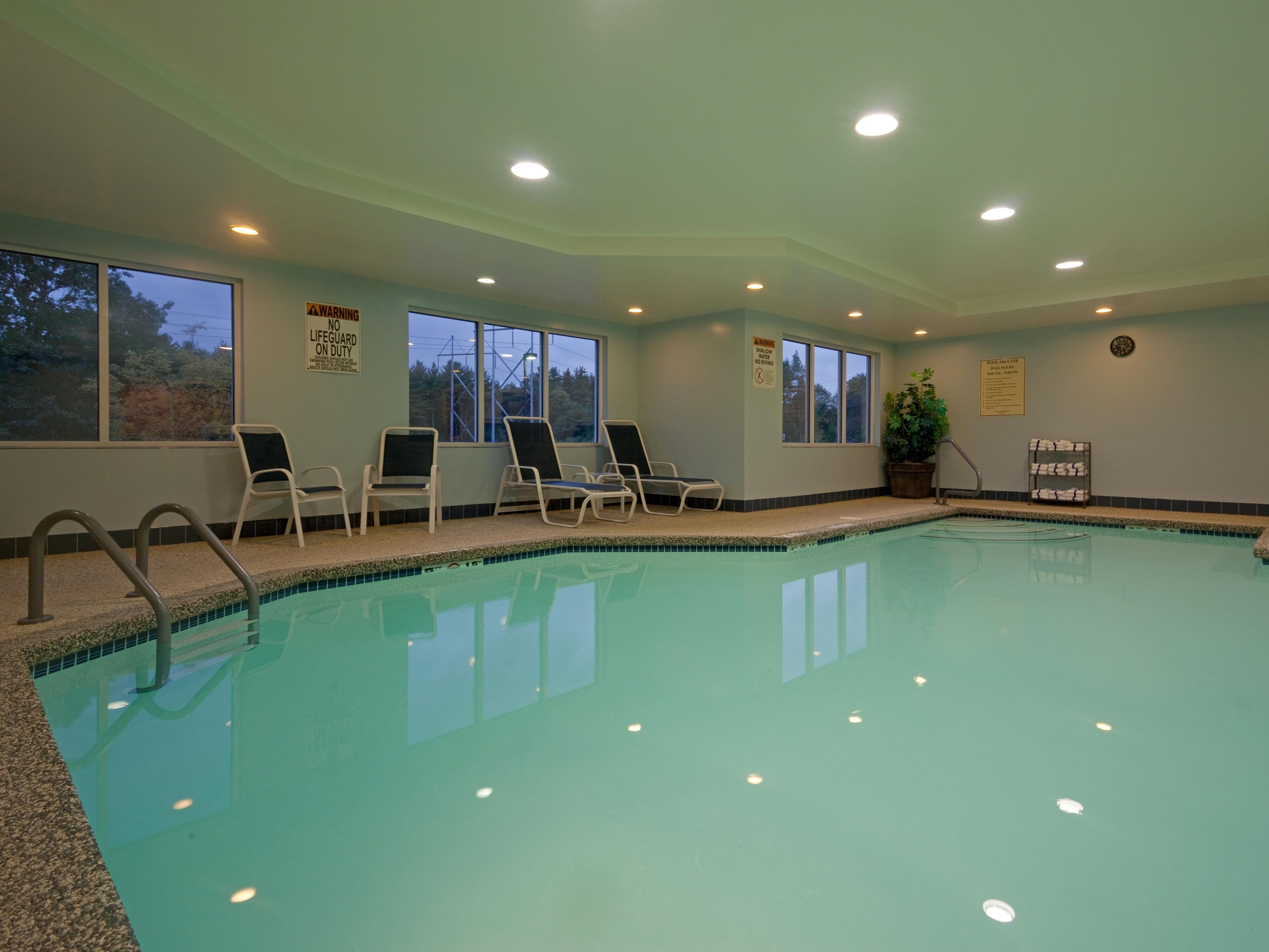 Enjoy our heated indoor pool and whirlpool, offering fun and relaxation in any season. Stay active with our fully equipped fitness center and take advantage of practical perks like daily housekeeping, laundry facilities, and complimentary self-parking, all designed to make your visit effortless.